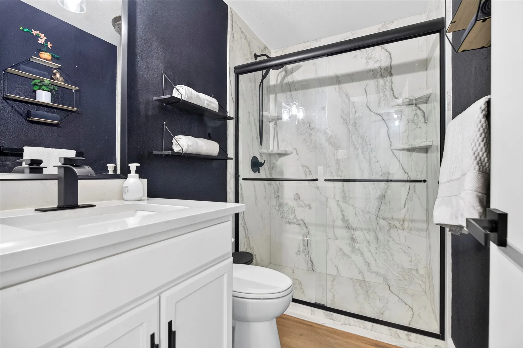 Single Family Residence For Sale in Tarrant County , 2715 Barrington Place, Arlington, Texas 76014, 4 Bedroom, 2 Bathroom, 2 Garage spaces, 1,603 Sqft, built in 1973, mls#21392997, Real Estate Agent in Arlington, Homes For Sale in Tarrant county, Homes For Sale in Arlington, Realtor in Arlington Texas, Real Estate Brokerage Independent Realty Texas, Luminita Cordes Realtor