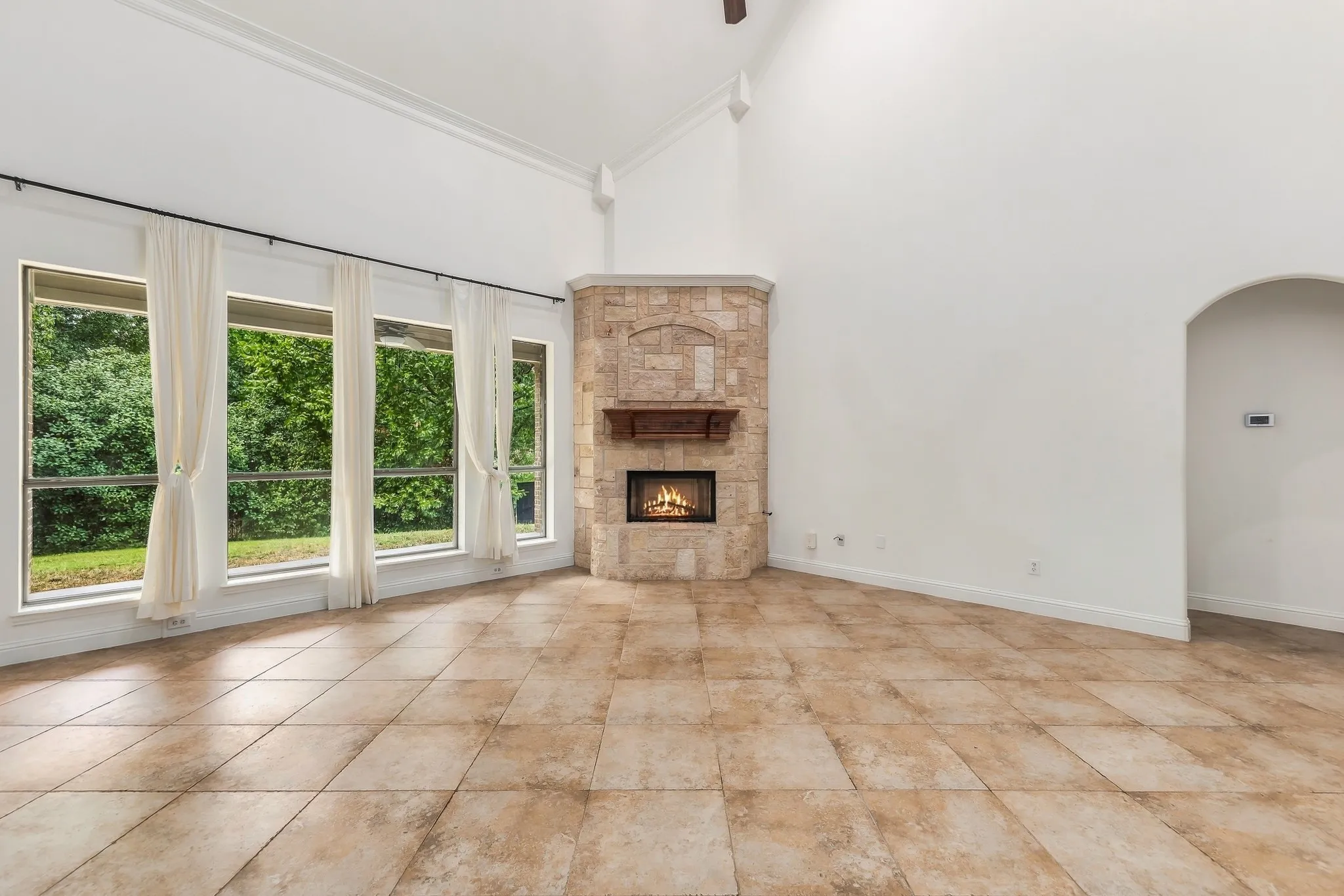 Single Family Residence For Sale in Tarrant County , 1803 Pintail Parkway, Euless, Texas 76039, 4 Bedroom, 4 Bathroom, 3 Garage spaces, 3,381 Sqft, built in 2005, mls#21399955, Real Estate Agent in Euless, Homes For Sale in Tarrant county, Homes For Sale in Euless, Realtor in Euless Texas, Real Estate Brokerage Independent Realty Texas, Luminita Cordes Realtor