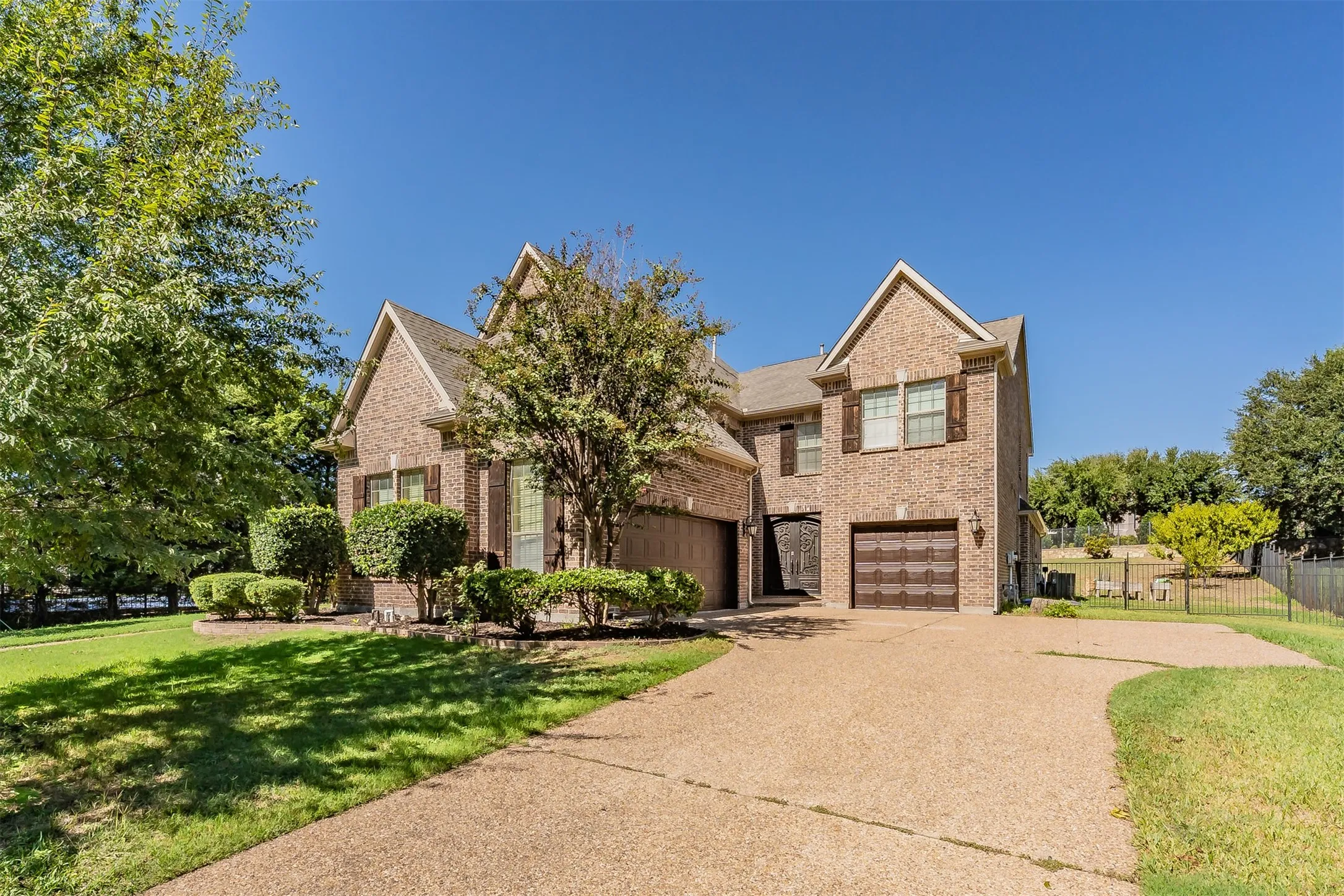 Single Family Residence For Sale in Collin County , 840 Del Carmen Drive, Prosper, Texas 75078, 4 Bedroom, 5 Bathroom, 3 Garage spaces, 4,919 Sqft, built in 2005, mls#21404776, Real Estate Agent in Prosper, Homes For Sale in Collin county, Homes For Sale in Prosper, Realtor in Prosper Texas, Real Estate Brokerage Independent Realty Texas, Luminita Cordes Realtor