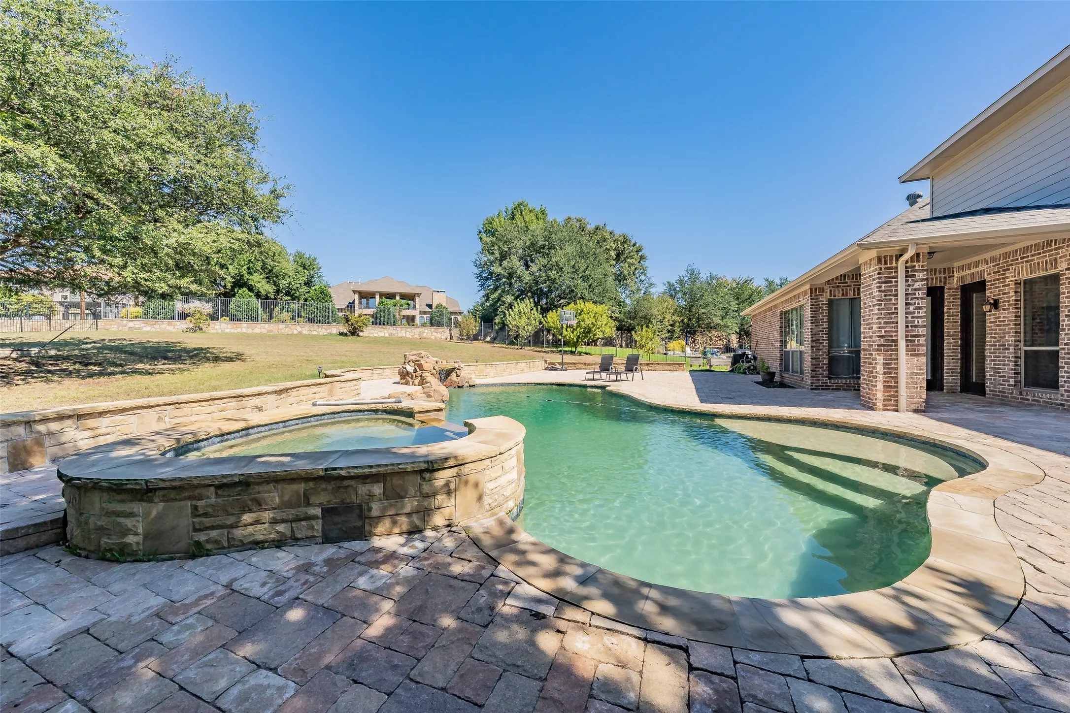 Single Family Residence For Sale in Collin County , 840 Del Carmen Drive, Prosper, Texas 75078, 4 Bedroom, 5 Bathroom, 3 Garage spaces, 4,919 Sqft, built in 2005, mls#21404776, Real Estate Agent in Prosper, Homes For Sale in Collin county, Homes For Sale in Prosper, Realtor in Prosper Texas, Real Estate Brokerage Independent Realty Texas, Luminita Cordes Realtor