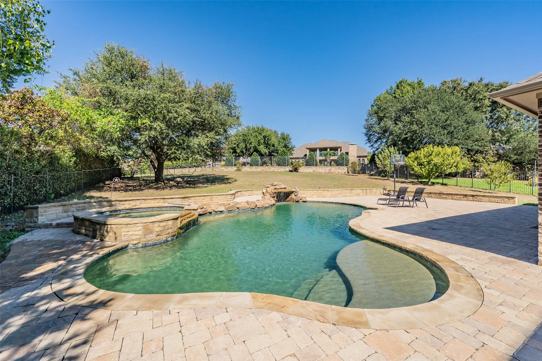 Single Family Residence For Sale in Collin County , 840 Del Carmen Drive, Prosper, Texas 75078, 4 Bedroom, 5 Bathroom, 3 Garage spaces, 4,919 Sqft, built in 2005, mls#21404776, Real Estate Agent in Prosper, Homes For Sale in Collin county, Homes For Sale in Prosper, Realtor in Prosper Texas, Real Estate Brokerage Independent Realty Texas, Luminita Cordes Realtor