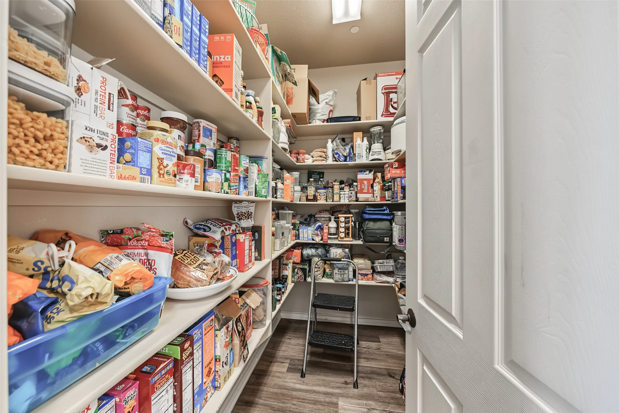 Single Family Residence For Sale in Collin County , 840 Del Carmen Drive, Prosper, Texas 75078, 4 Bedroom, 5 Bathroom, 3 Garage spaces, 4,919 Sqft, built in 2005, mls#21404776, Real Estate Agent in Prosper, Homes For Sale in Collin county, Homes For Sale in Prosper, Realtor in Prosper Texas, Real Estate Brokerage Independent Realty Texas, Luminita Cordes Realtor