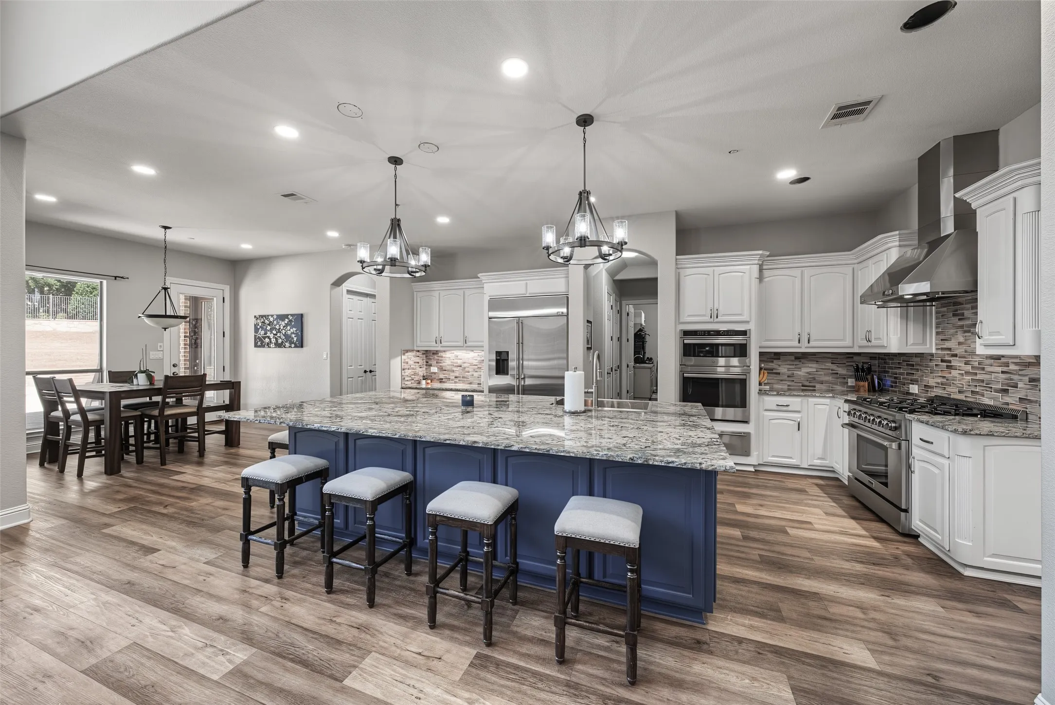 Single Family Residence For Sale in Collin County , 840 Del Carmen Drive, Prosper, Texas 75078, 4 Bedroom, 5 Bathroom, 3 Garage spaces, 4,919 Sqft, built in 2005, mls#21404776, Real Estate Agent in Prosper, Homes For Sale in Collin county, Homes For Sale in Prosper, Realtor in Prosper Texas, Real Estate Brokerage Independent Realty Texas, Luminita Cordes Realtor