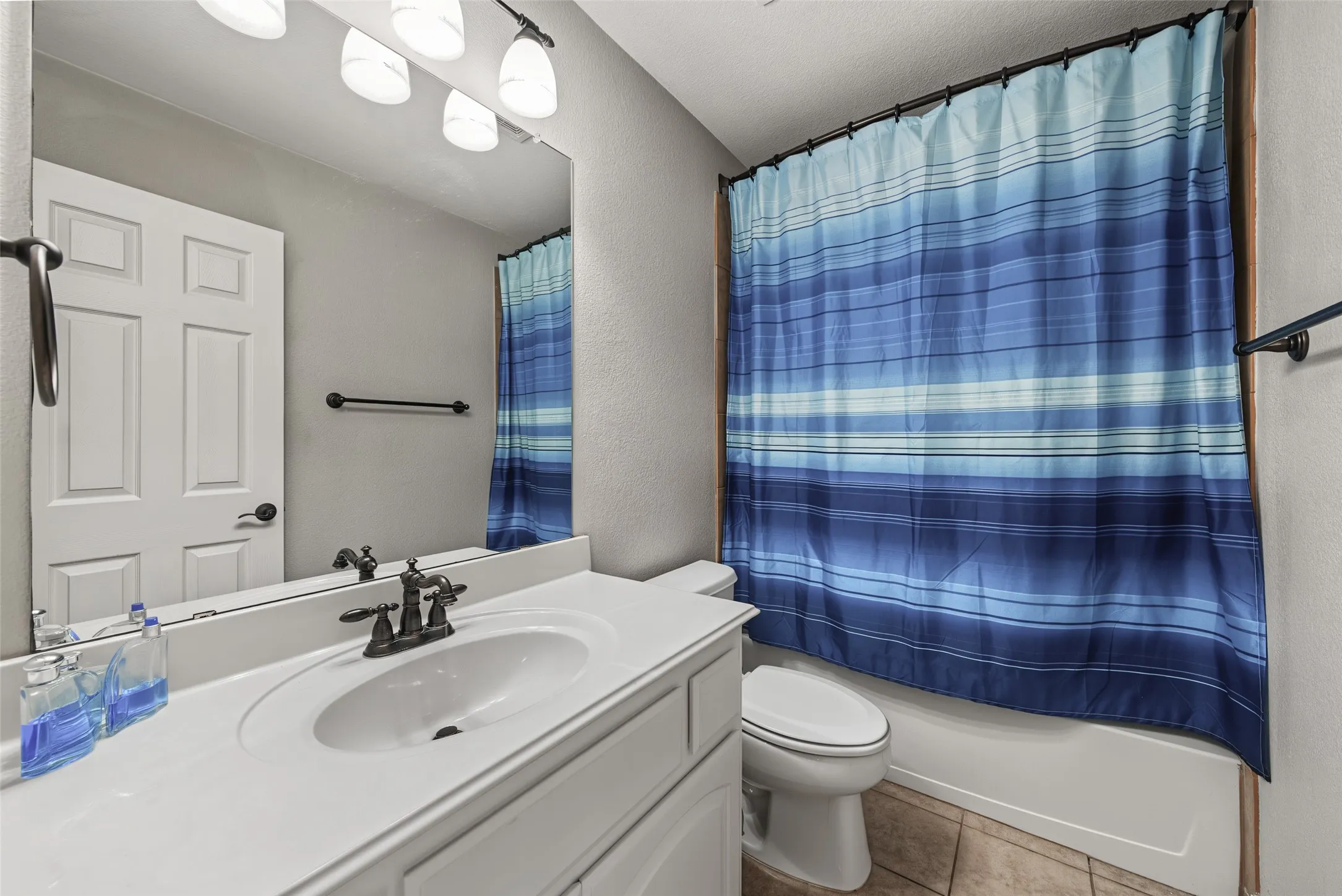 Single Family Residence For Sale in Collin County , 840 Del Carmen Drive, Prosper, Texas 75078, 4 Bedroom, 5 Bathroom, 3 Garage spaces, 4,919 Sqft, built in 2005, mls#21404776, Real Estate Agent in Prosper, Homes For Sale in Collin county, Homes For Sale in Prosper, Realtor in Prosper Texas, Real Estate Brokerage Independent Realty Texas, Luminita Cordes Realtor
