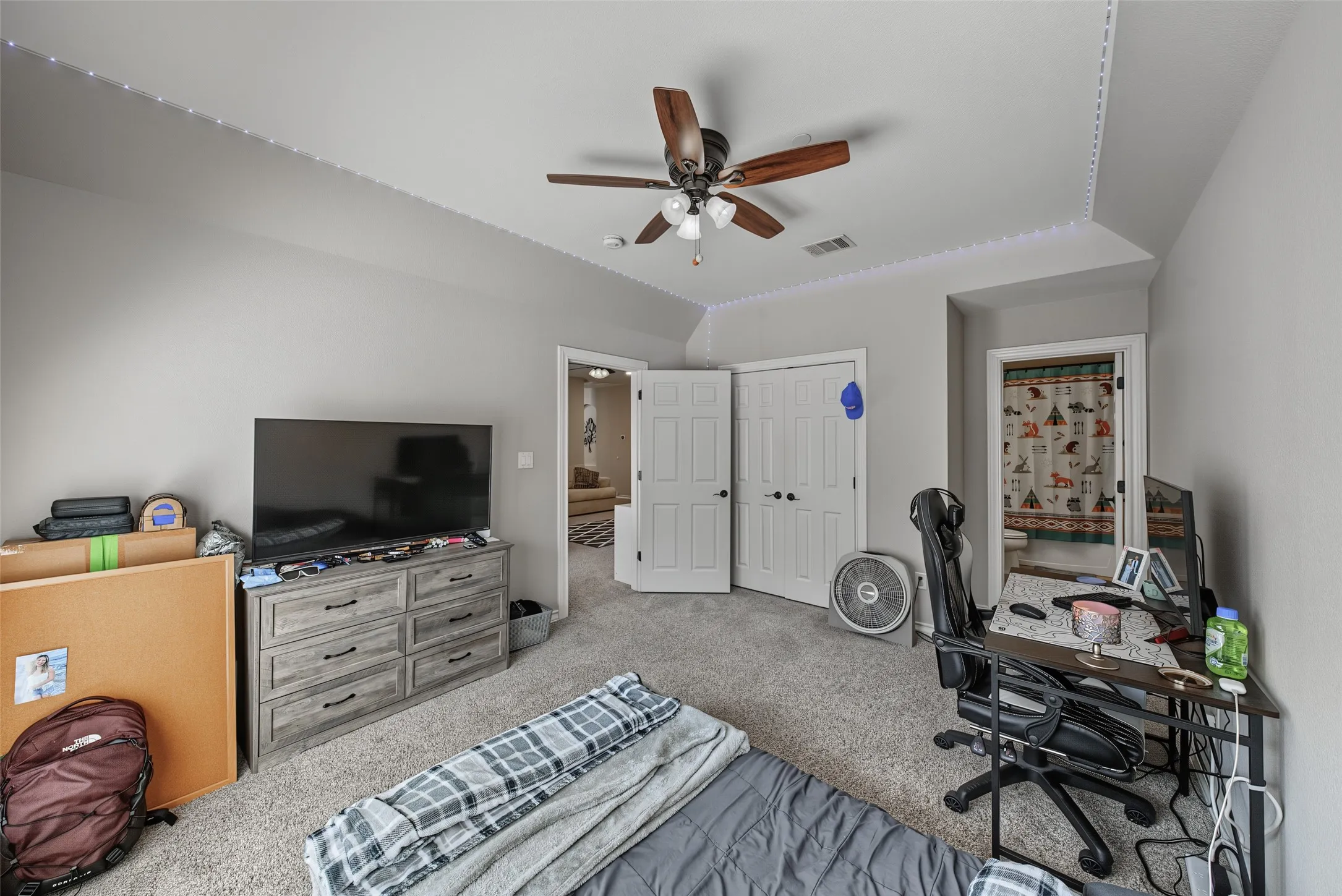 Single Family Residence For Sale in Collin County , 840 Del Carmen Drive, Prosper, Texas 75078, 4 Bedroom, 5 Bathroom, 3 Garage spaces, 4,919 Sqft, built in 2005, mls#21404776, Real Estate Agent in Prosper, Homes For Sale in Collin county, Homes For Sale in Prosper, Realtor in Prosper Texas, Real Estate Brokerage Independent Realty Texas, Luminita Cordes Realtor