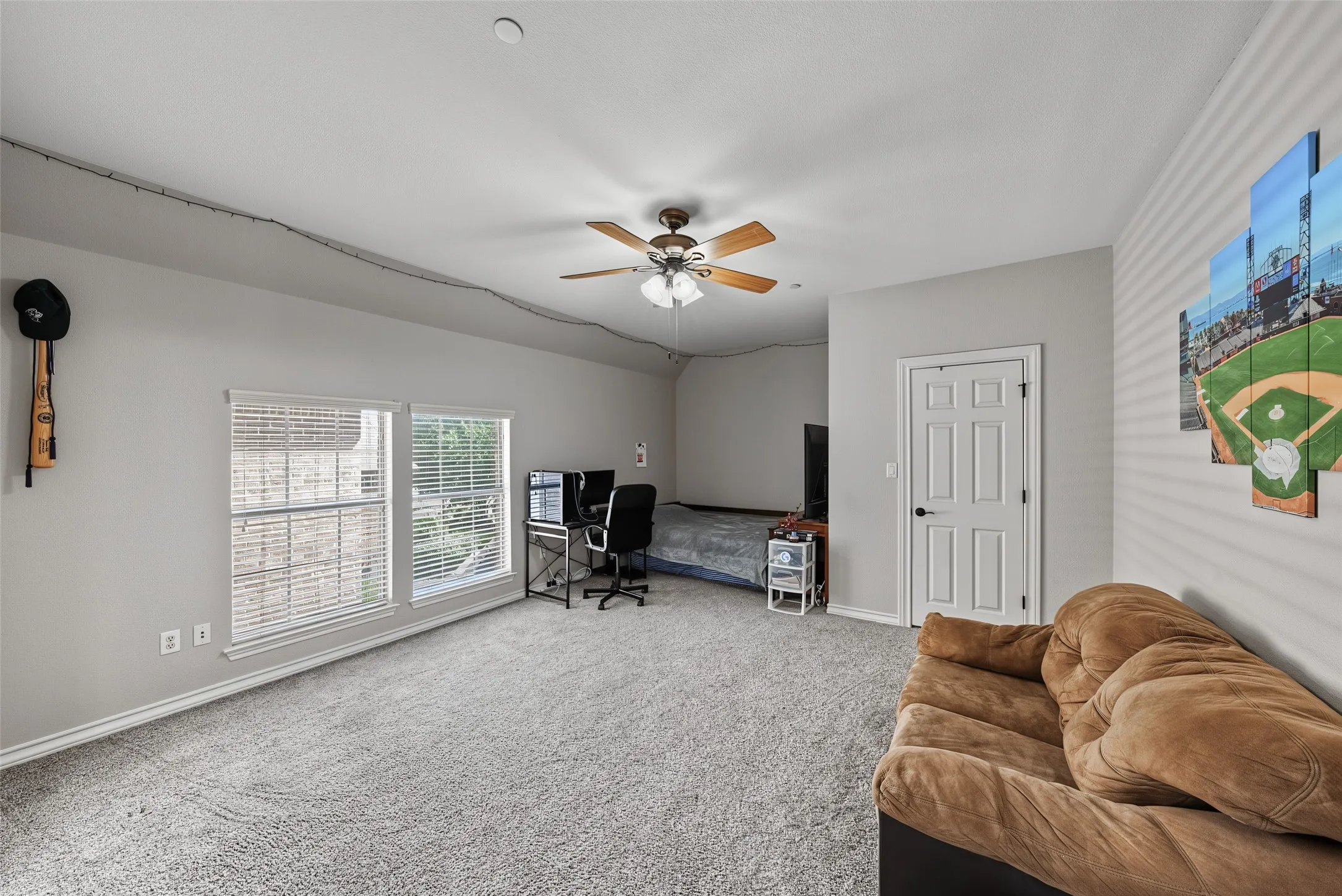 Single Family Residence For Sale in Collin County , 840 Del Carmen Drive, Prosper, Texas 75078, 4 Bedroom, 5 Bathroom, 3 Garage spaces, 4,919 Sqft, built in 2005, mls#21404776, Real Estate Agent in Prosper, Homes For Sale in Collin county, Homes For Sale in Prosper, Realtor in Prosper Texas, Real Estate Brokerage Independent Realty Texas, Luminita Cordes Realtor
