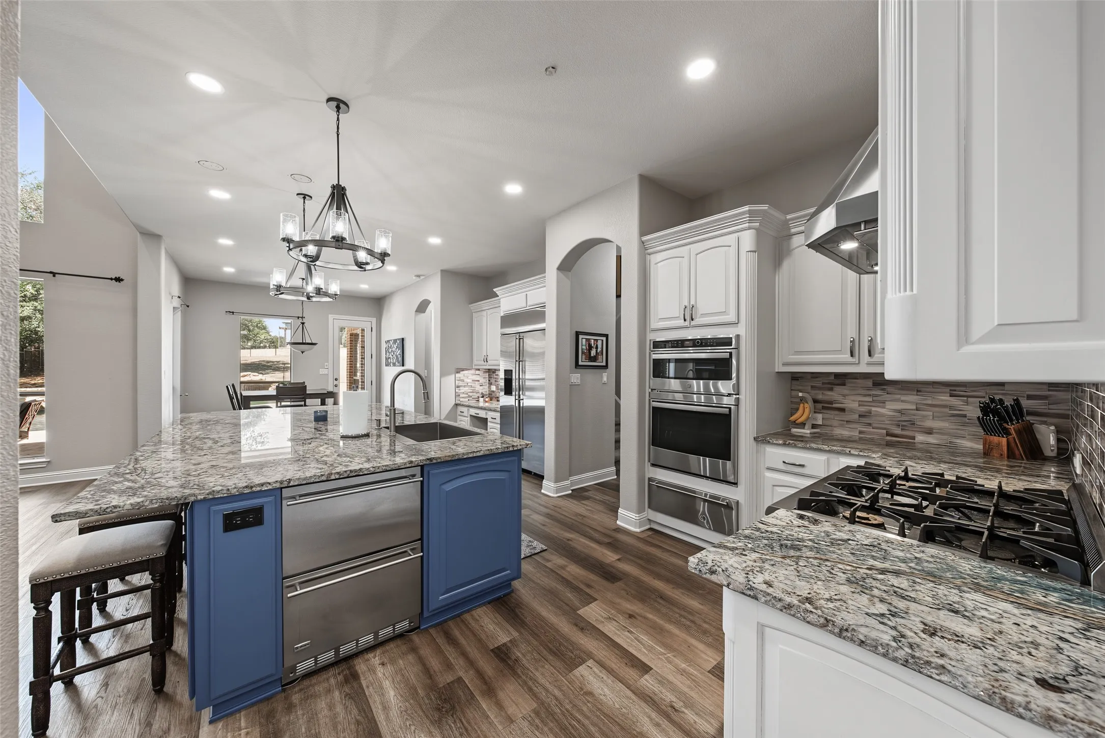 Single Family Residence For Sale in Collin County , 840 Del Carmen Drive, Prosper, Texas 75078, 4 Bedroom, 5 Bathroom, 3 Garage spaces, 4,919 Sqft, built in 2005, mls#21404776, Real Estate Agent in Prosper, Homes For Sale in Collin county, Homes For Sale in Prosper, Realtor in Prosper Texas, Real Estate Brokerage Independent Realty Texas, Luminita Cordes Realtor