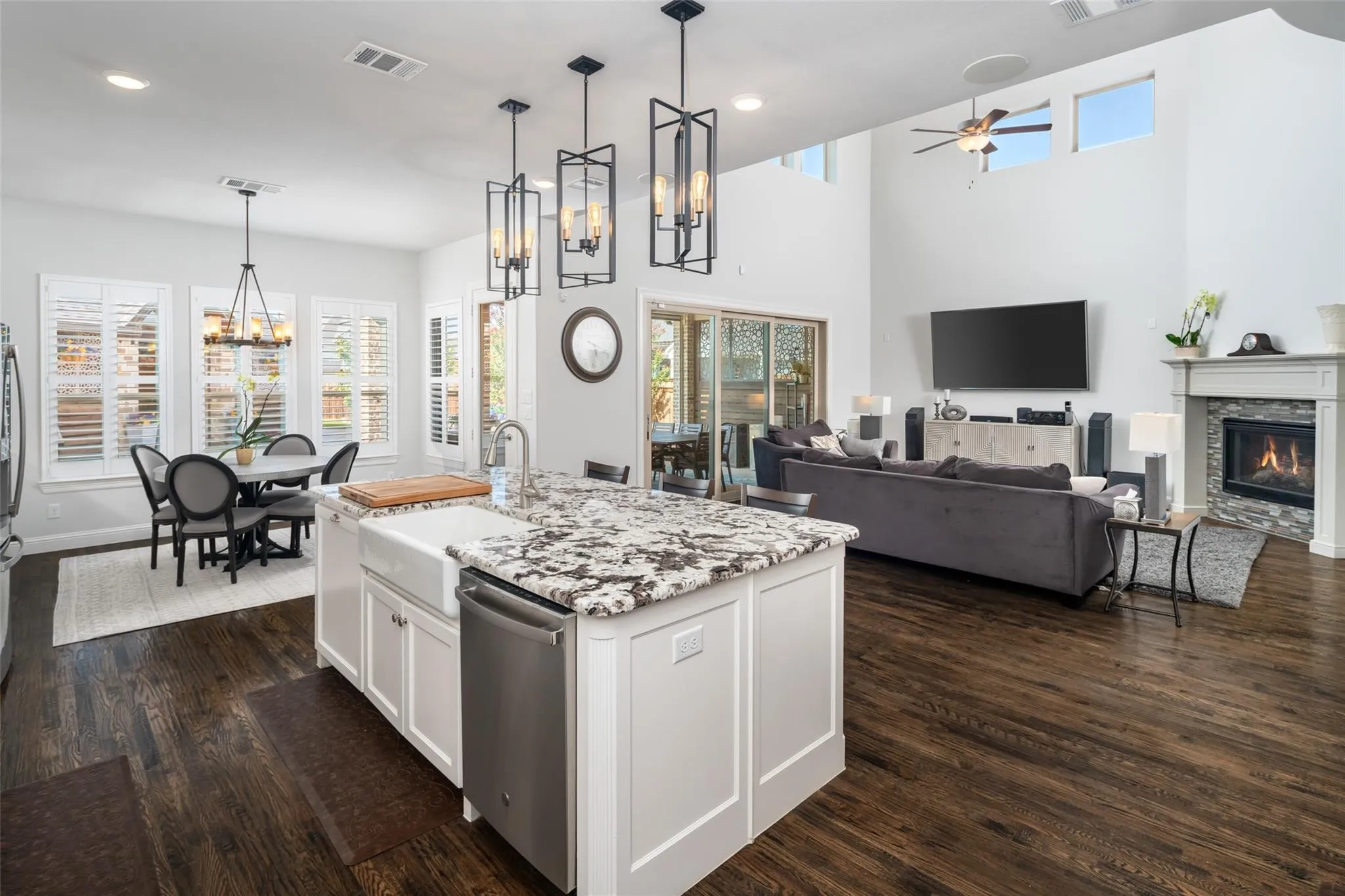 Single Family Residence For Sale in Collin County , 1141 Caleb Drive, Allen, Texas 75013, 5 Bedroom, 6 Bathroom, 3 Garage spaces, 4,363 Sqft, built in 2020, mls#21405554, Real Estate Agent in Allen, Homes For Sale in Collin county, Homes For Sale in Allen, Realtor in Allen Texas, Real Estate Brokerage Independent Realty Texas, Luminita Cordes Realtor
