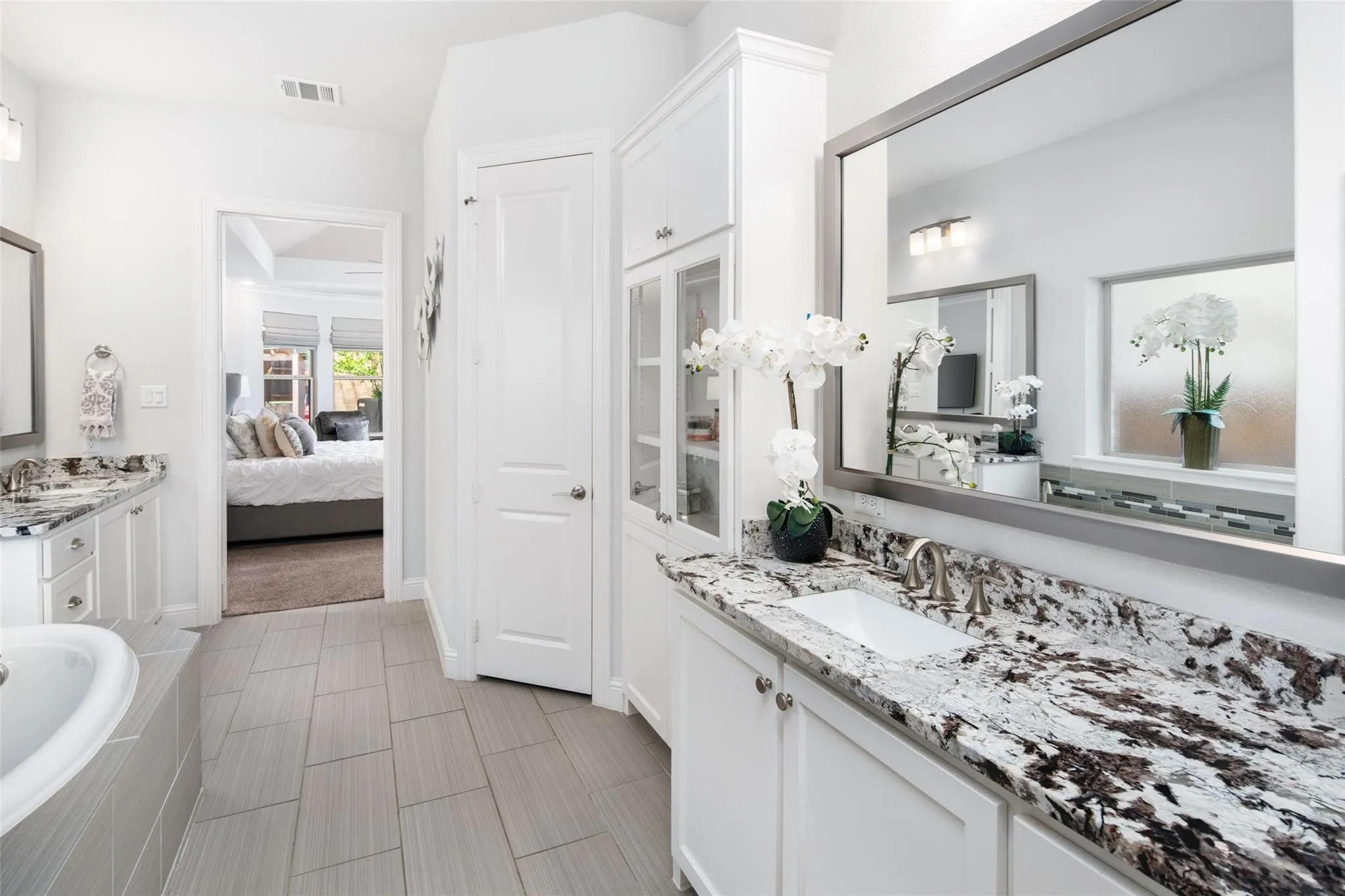 Single Family Residence For Sale in Collin County , 1141 Caleb Drive, Allen, Texas 75013, 5 Bedroom, 6 Bathroom, 3 Garage spaces, 4,363 Sqft, built in 2020, mls#21405554, Real Estate Agent in Allen, Homes For Sale in Collin county, Homes For Sale in Allen, Realtor in Allen Texas, Real Estate Brokerage Independent Realty Texas, Luminita Cordes Realtor