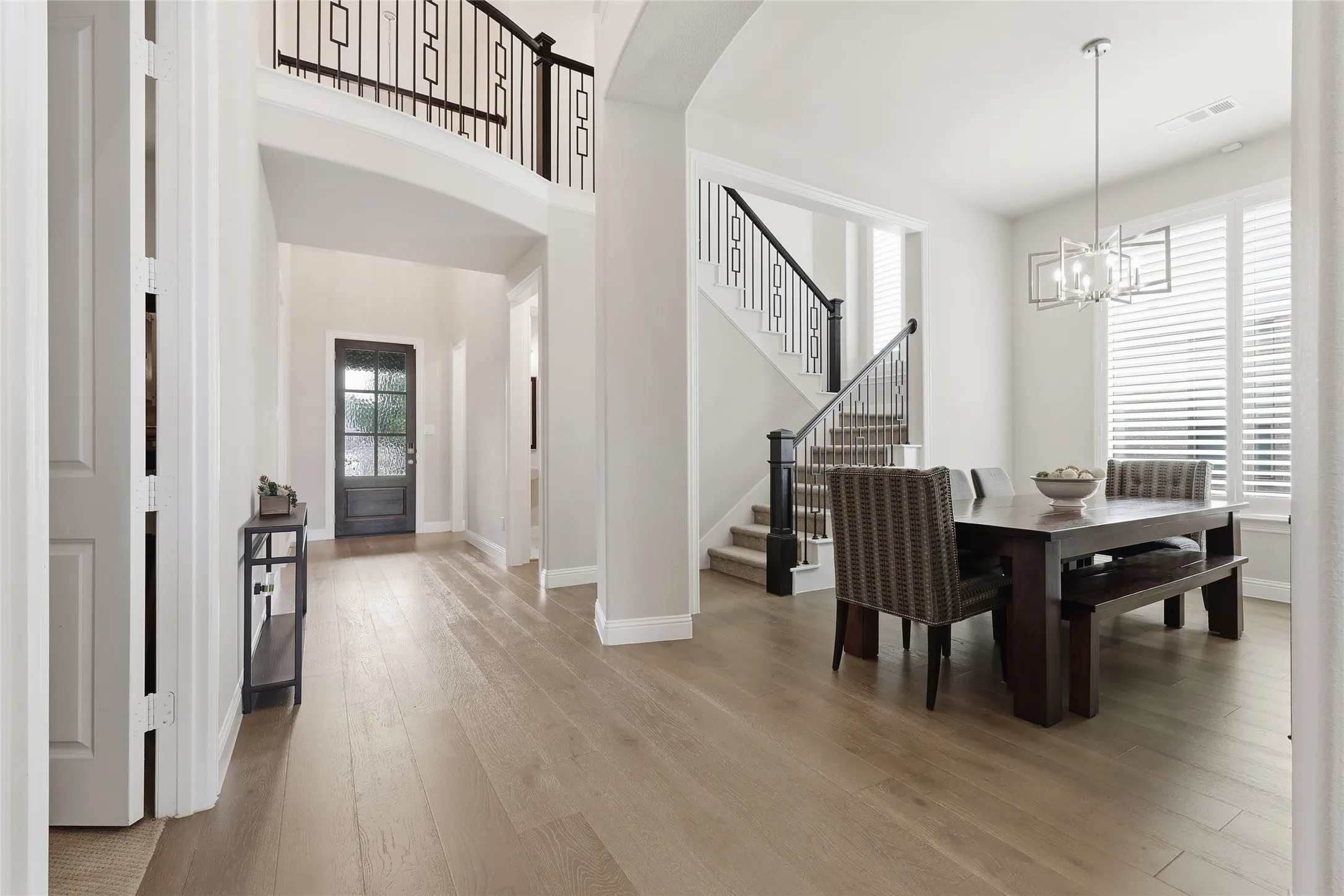 Single Family Residence For Sale in Denton County , 1209 10th Street, Argyle, Texas 76226, 5 Bedroom, 5 Bathroom, 3 Garage spaces, 3,912 Sqft, built in 2020, mls#21404100, Real Estate Agent in Argyle, Homes For Sale in Denton county, Homes For Sale in Argyle, Realtor in Argyle Texas, Real Estate Brokerage Independent Realty Texas, Luminita Cordes Realtor
