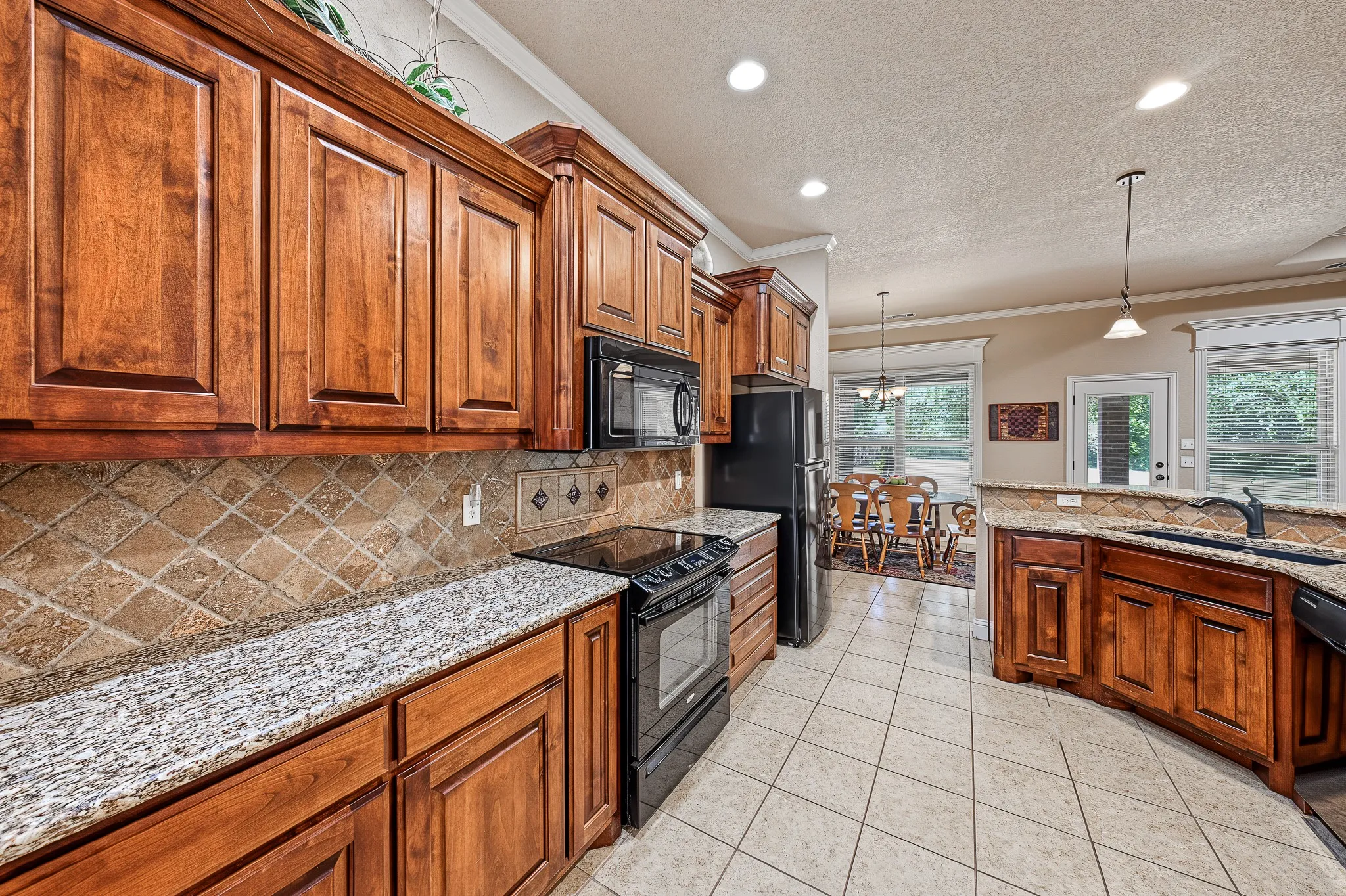 Ample cabinet space in the kitchen