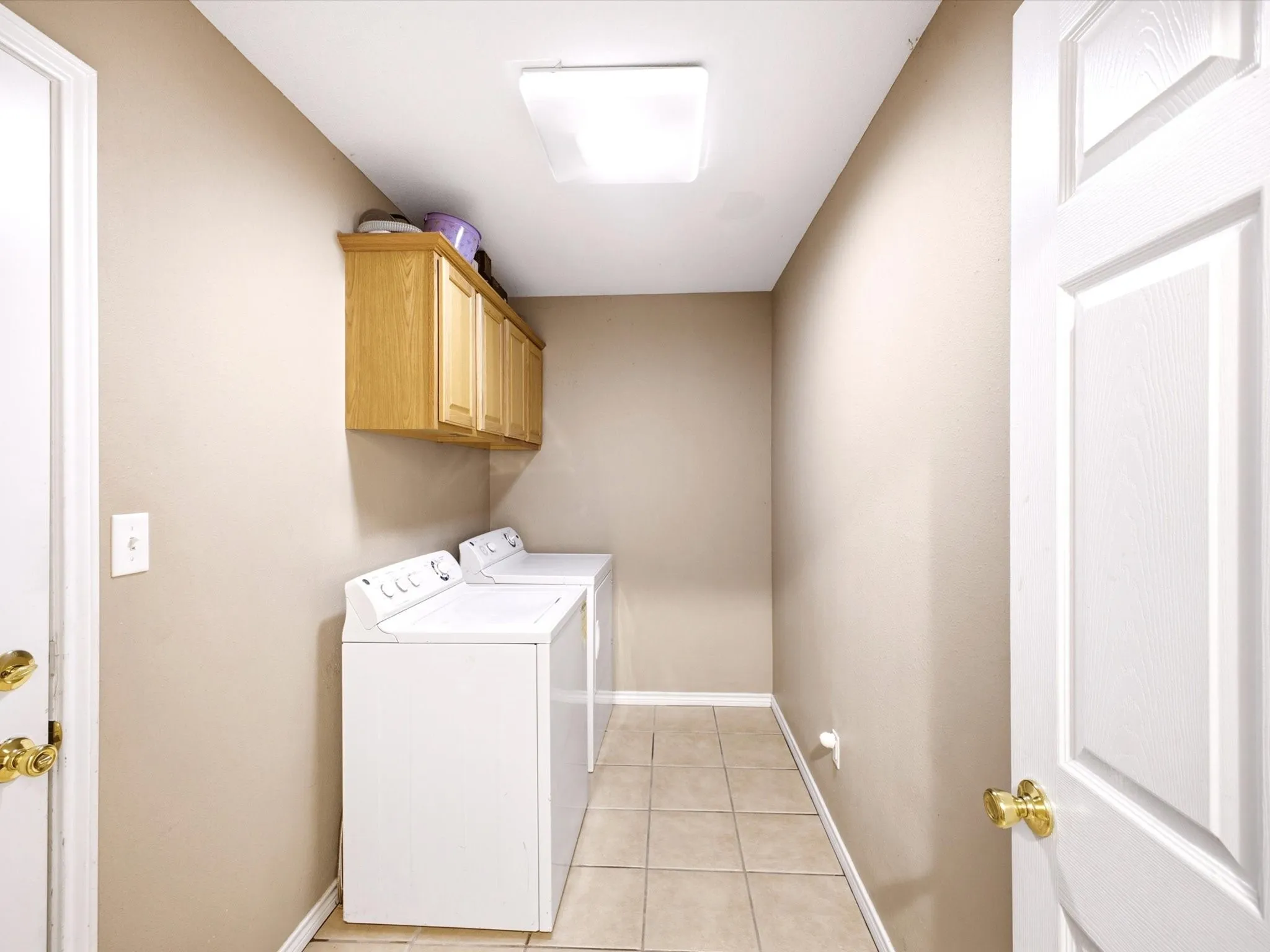 Single Family Residence For Sale in Grayson County , 928 Calder Street, Howe, Texas 75459, 4 Bedroom, 2 Bathroom, 2 Garage spaces, 1,800 Sqft, built in 2001, mls#21405196, Real Estate Agent in Howe, Homes For Sale in Grayson county, Homes For Sale in Howe, Realtor in Howe Texas, Real Estate Brokerage Independent Realty Texas, Luminita Cordes Realtor