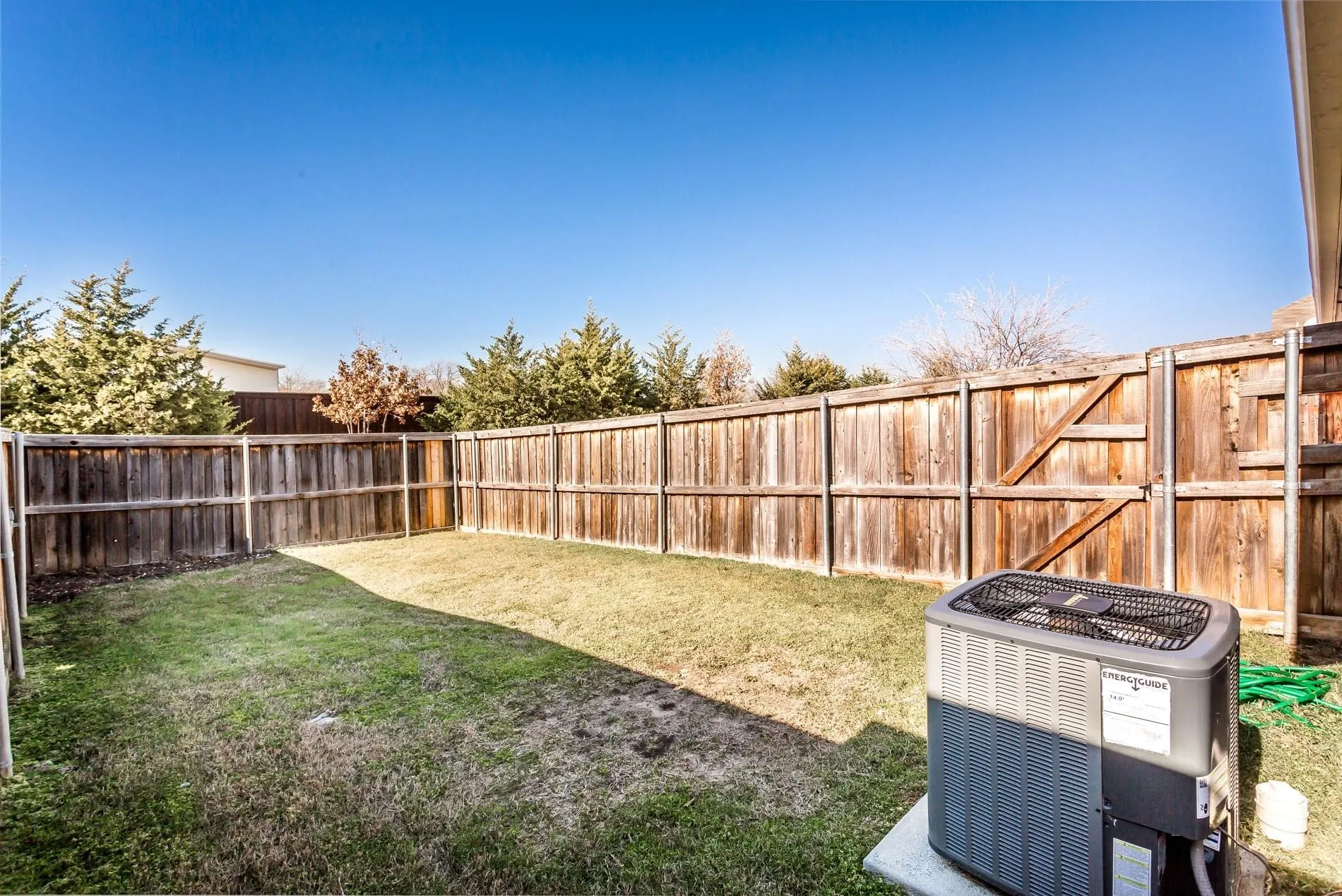 Duplex For Rent in Denton County , 1727 Preston On The Lake Boulevard, Little Elm, Texas 75068, 2 Bedroom, 2 Bathroom, 2 Garage spaces, 1,105 Sqft, built in 2004, mls#21403718, Real Estate Agent in Little Elm, Homes For Rent in Denton county, Homes For Rent in Little Elm, Realtor in Little Elm Texas, Real Estate Brokerage Independent Realty Texas, Luminita Cordes Realtor