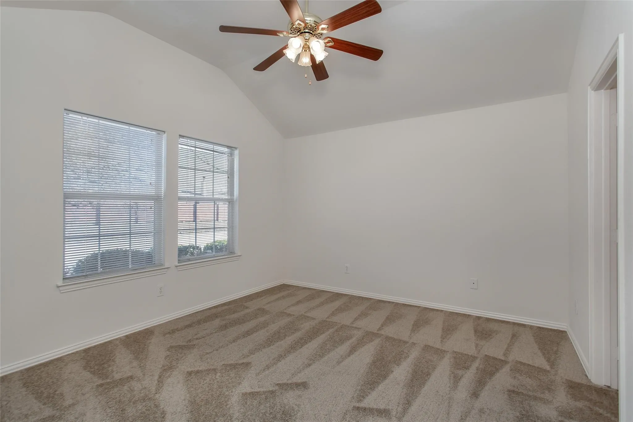 Duplex For Rent in Denton County , 1727 Preston On The Lake Boulevard, Little Elm, Texas 75068, 2 Bedroom, 2 Bathroom, 2 Garage spaces, 1,105 Sqft, built in 2004, mls#21403718, Real Estate Agent in Little Elm, Homes For Rent in Denton county, Homes For Rent in Little Elm, Realtor in Little Elm Texas, Real Estate Brokerage Independent Realty Texas, Luminita Cordes Realtor