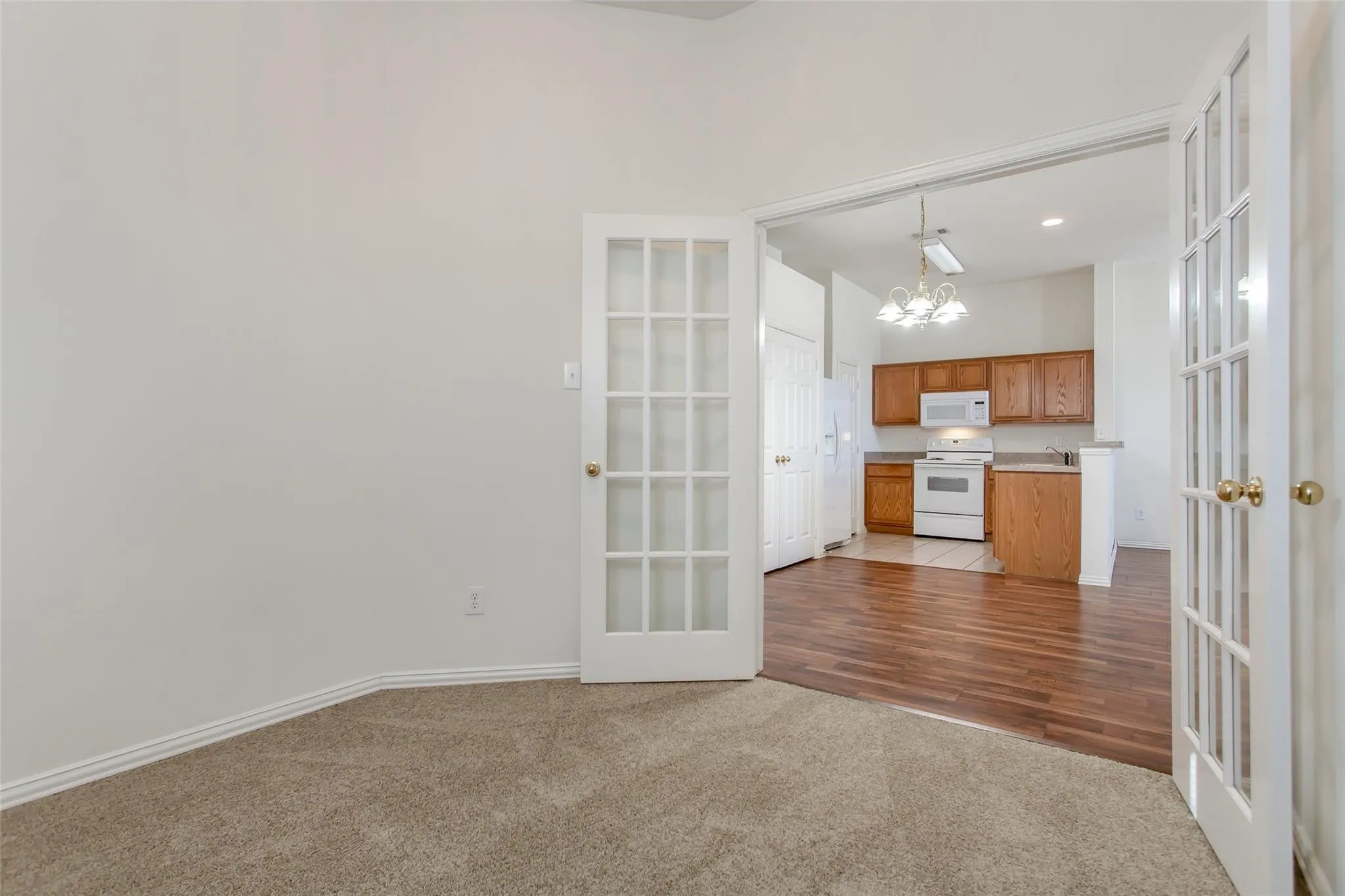 Duplex For Rent in Denton County , 1727 Preston On The Lake Boulevard, Little Elm, Texas 75068, 2 Bedroom, 2 Bathroom, 2 Garage spaces, 1,105 Sqft, built in 2004, mls#21403718, Real Estate Agent in Little Elm, Homes For Rent in Denton county, Homes For Rent in Little Elm, Realtor in Little Elm Texas, Real Estate Brokerage Independent Realty Texas, Luminita Cordes Realtor