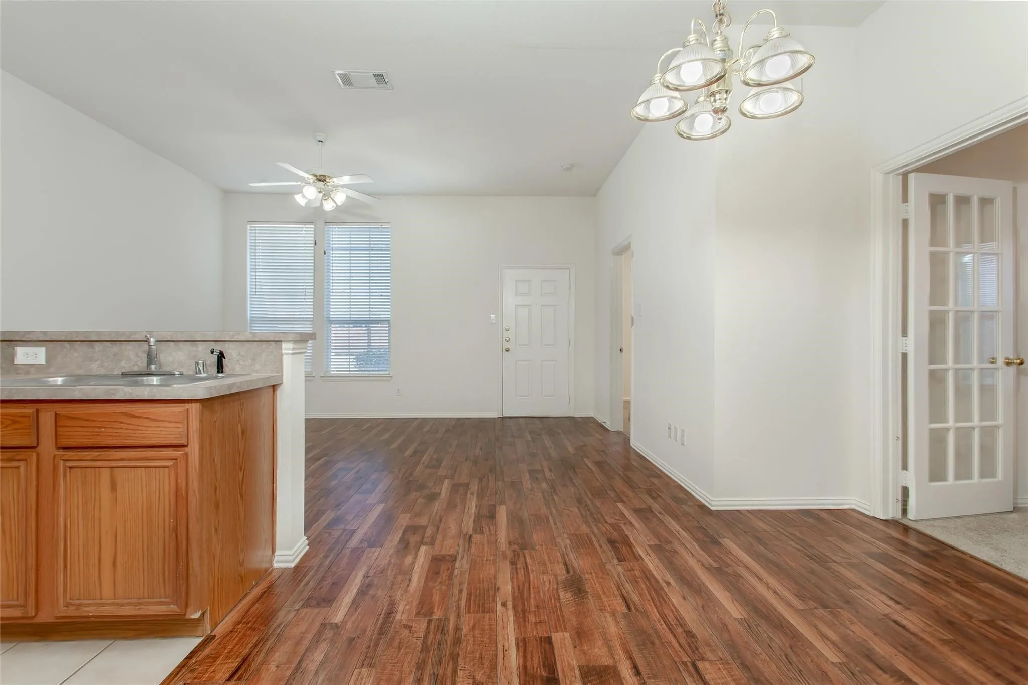 Duplex For Rent in Denton County , 1727 Preston On The Lake Boulevard, Little Elm, Texas 75068, 2 Bedroom, 2 Bathroom, 2 Garage spaces, 1,105 Sqft, built in 2004, mls#21403718, Real Estate Agent in Little Elm, Homes For Rent in Denton county, Homes For Rent in Little Elm, Realtor in Little Elm Texas, Real Estate Brokerage Independent Realty Texas, Luminita Cordes Realtor