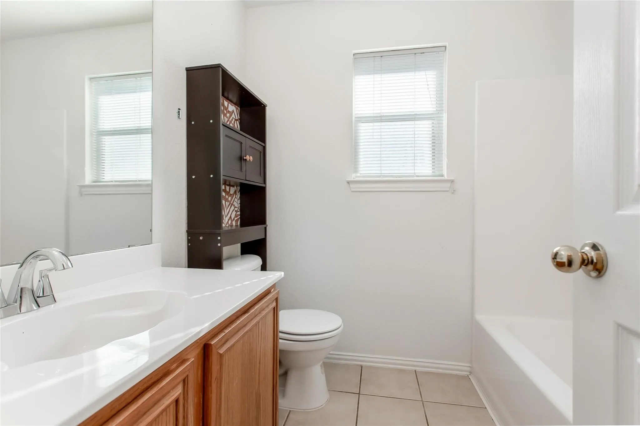 Duplex For Rent in Denton County , 1727 Preston On The Lake Boulevard, Little Elm, Texas 75068, 2 Bedroom, 2 Bathroom, 2 Garage spaces, 1,105 Sqft, built in 2004, mls#21403718, Real Estate Agent in Little Elm, Homes For Rent in Denton county, Homes For Rent in Little Elm, Realtor in Little Elm Texas, Real Estate Brokerage Independent Realty Texas, Luminita Cordes Realtor