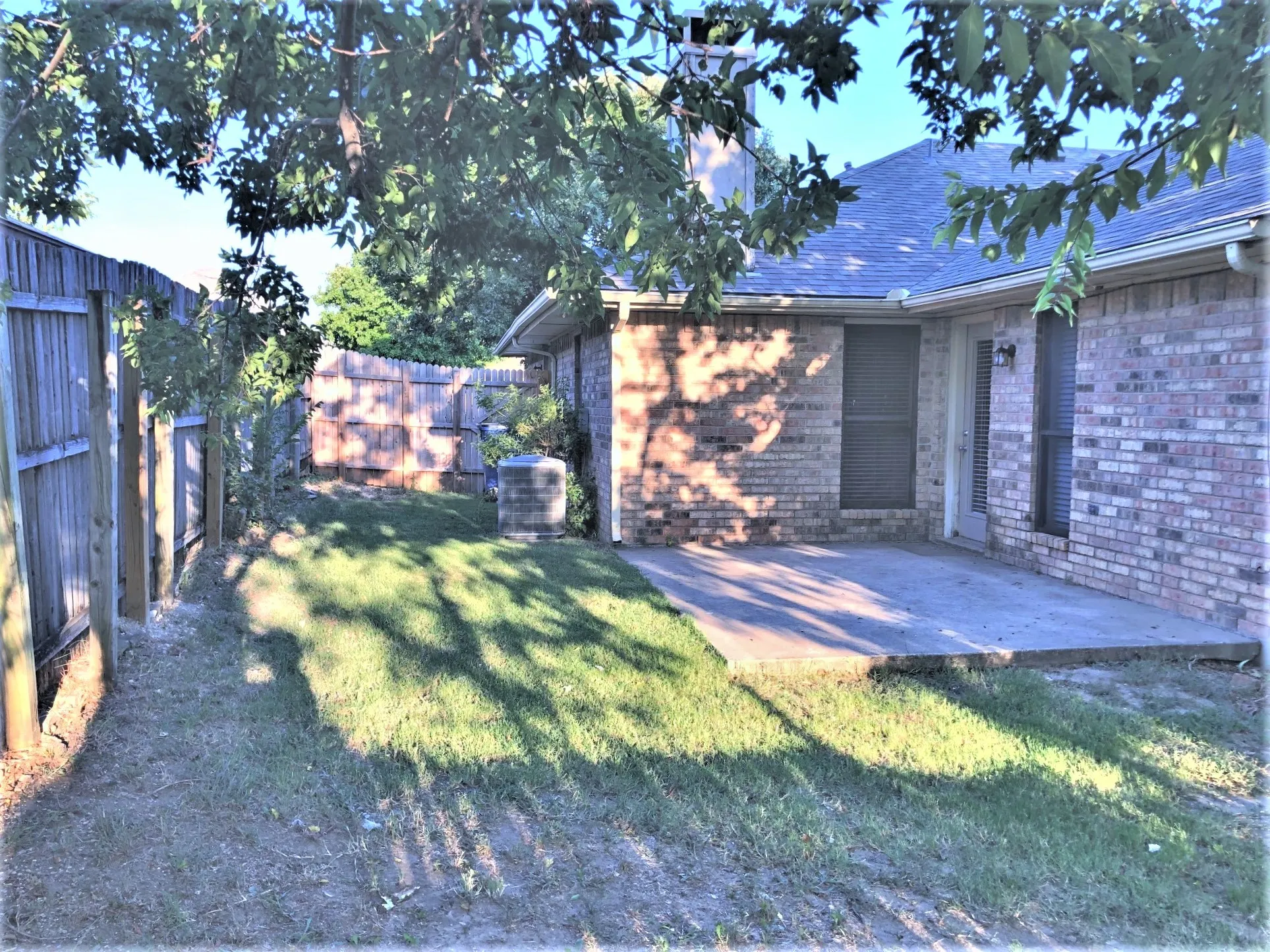 Duplex For Rent in Collin County , 9792 Windy Ridge Road, Frisco, Texas 75033, 3 Bedroom, 2 Bathroom, Garage spaces, 1,262 Sqft, built in 1983, mls#21405565, Real Estate Agent in Frisco, Homes For Rent in Collin county, Homes For Rent in Frisco, Realtor in Frisco Texas, Real Estate Brokerage Independent Realty Texas, Luminita Cordes Realtor