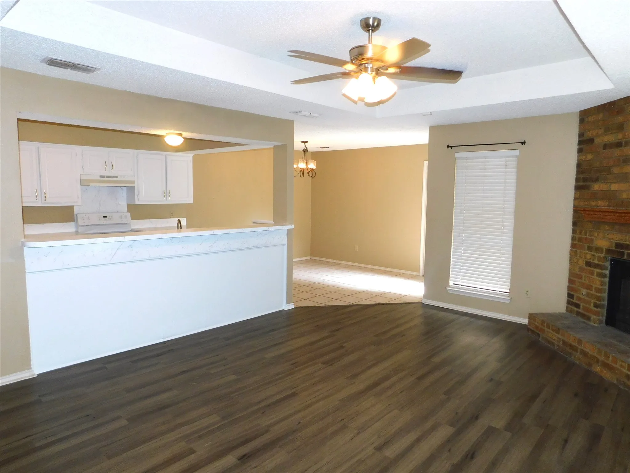 Duplex For Rent in Collin County , 9792 Windy Ridge Road, Frisco, Texas 75033, 3 Bedroom, 2 Bathroom, Garage spaces, 1,262 Sqft, built in 1983, mls#21405565, Real Estate Agent in Frisco, Homes For Rent in Collin county, Homes For Rent in Frisco, Realtor in Frisco Texas, Real Estate Brokerage Independent Realty Texas, Luminita Cordes Realtor
