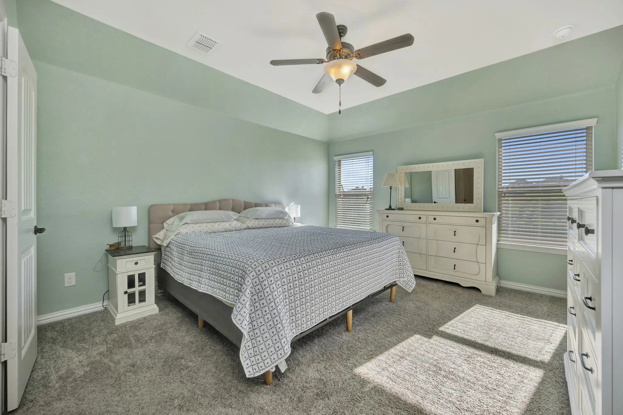 Single Family Residence For Sale in Tarrant County , 8457 Sweet Flag Lane, Fort Worth, Texas 76123, 4 Bedroom, 3 Bathroom, 2 Garage spaces, 2,250 Sqft, built in 2018, mls#21397790, Real Estate Agent in Fort Worth, Homes For Sale in Tarrant county, Homes For Sale in Fort Worth, Realtor in Fort Worth Texas, Real Estate Brokerage Independent Realty Texas, Luminita Cordes Realtor