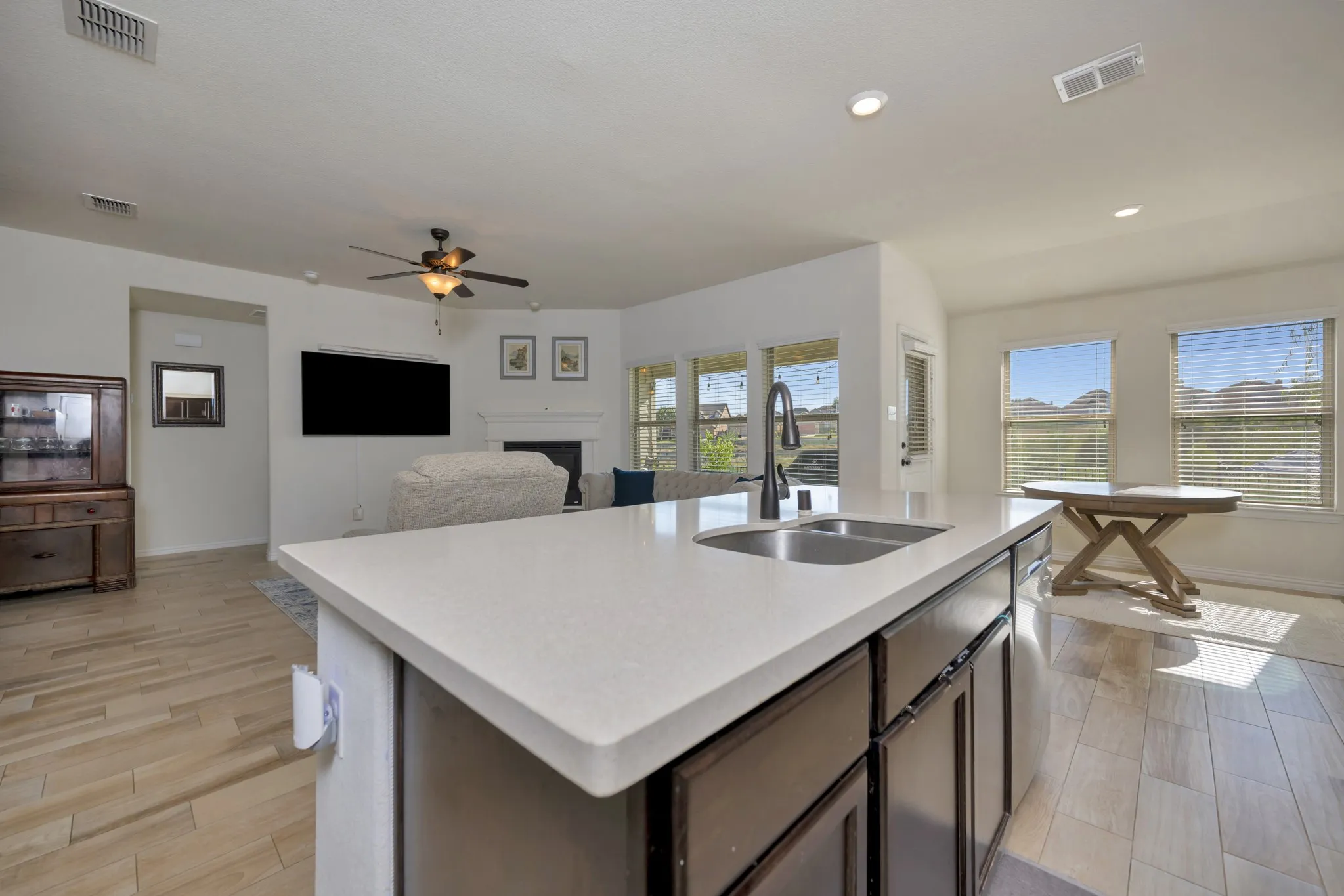 Single Family Residence For Sale in Tarrant County , 8457 Sweet Flag Lane, Fort Worth, Texas 76123, 4 Bedroom, 3 Bathroom, 2 Garage spaces, 2,250 Sqft, built in 2018, mls#21397790, Real Estate Agent in Fort Worth, Homes For Sale in Tarrant county, Homes For Sale in Fort Worth, Realtor in Fort Worth Texas, Real Estate Brokerage Independent Realty Texas, Luminita Cordes Realtor