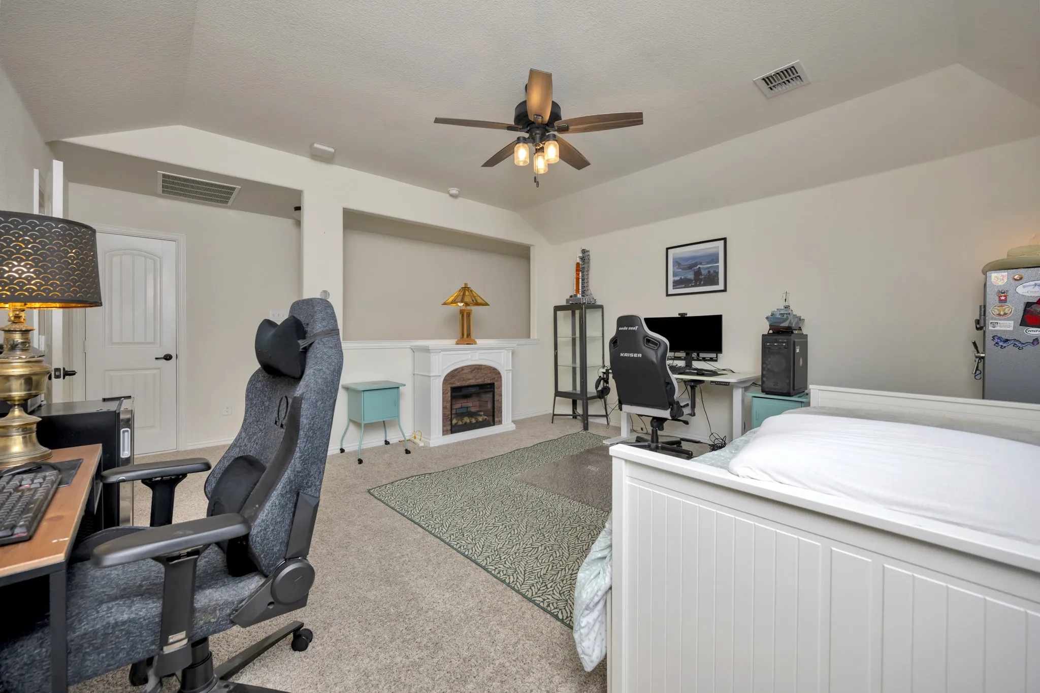 Single Family Residence For Sale in Tarrant County , 8457 Sweet Flag Lane, Fort Worth, Texas 76123, 4 Bedroom, 3 Bathroom, 2 Garage spaces, 2,250 Sqft, built in 2018, mls#21397790, Real Estate Agent in Fort Worth, Homes For Sale in Tarrant county, Homes For Sale in Fort Worth, Realtor in Fort Worth Texas, Real Estate Brokerage Independent Realty Texas, Luminita Cordes Realtor
