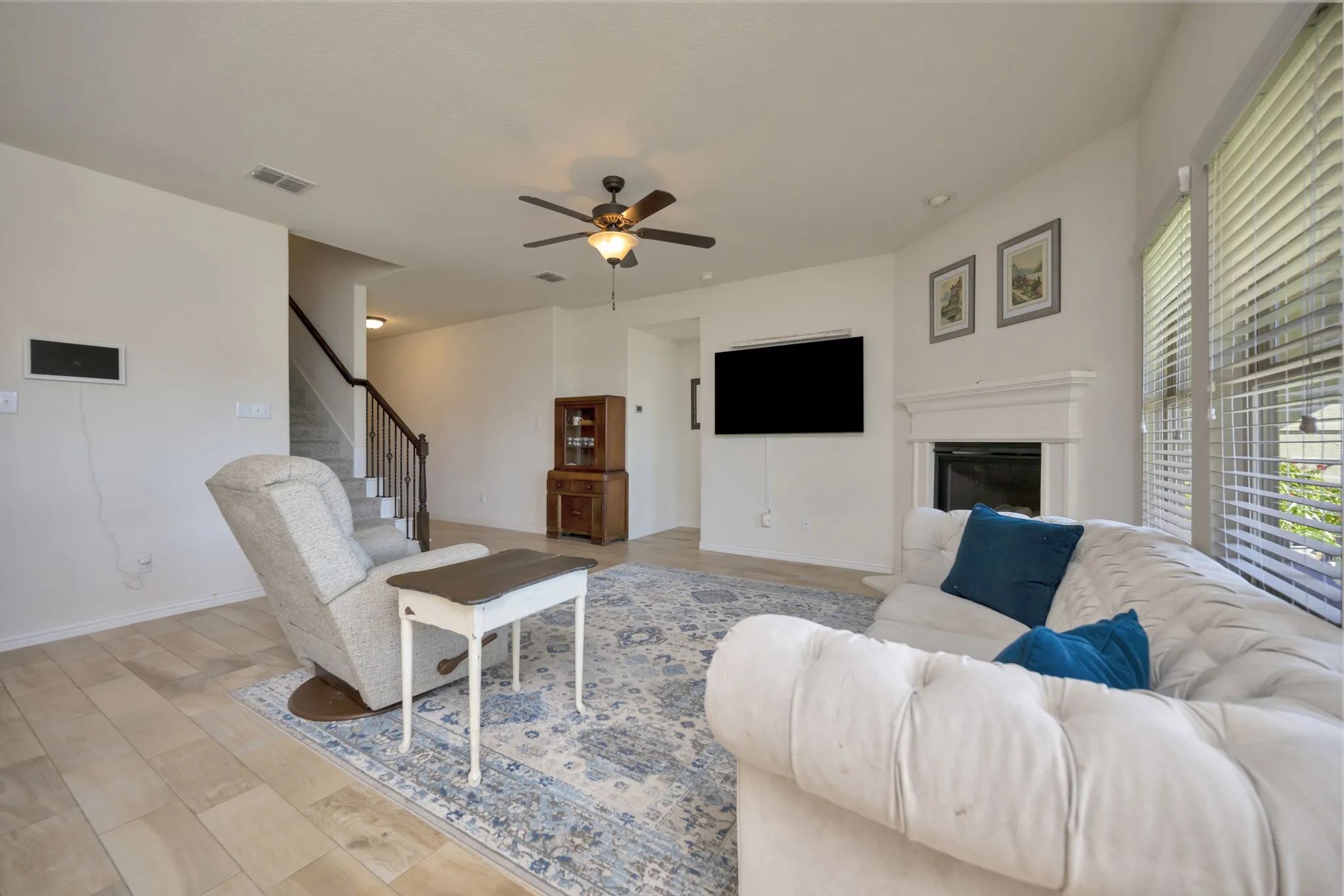 Single Family Residence For Sale in Tarrant County , 8457 Sweet Flag Lane, Fort Worth, Texas 76123, 4 Bedroom, 3 Bathroom, 2 Garage spaces, 2,250 Sqft, built in 2018, mls#21397790, Real Estate Agent in Fort Worth, Homes For Sale in Tarrant county, Homes For Sale in Fort Worth, Realtor in Fort Worth Texas, Real Estate Brokerage Independent Realty Texas, Luminita Cordes Realtor