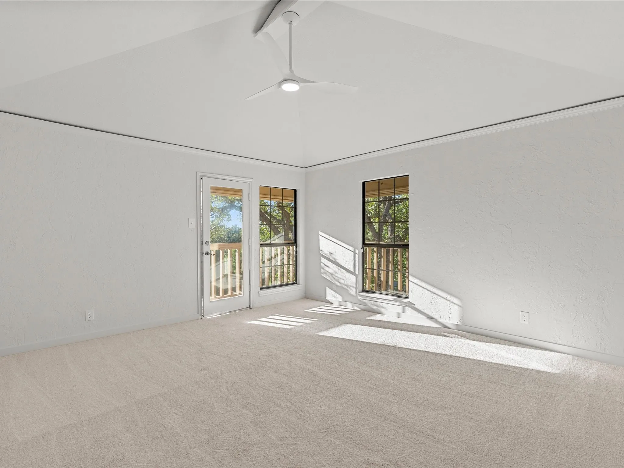 Single Family Residence For Sale in Tarrant County , 3509 Brentwood Drive, Colleyville, Texas 76034, 5 Bedroom, 5 Bathroom, 3 Garage spaces, 5,226 Sqft, built in 1983, mls#21367786, Real Estate Agent in Colleyville, Homes For Sale in Tarrant county, Homes For Sale in Colleyville, Realtor in Colleyville Texas, Real Estate Brokerage Independent Realty Texas, Luminita Cordes Realtor
