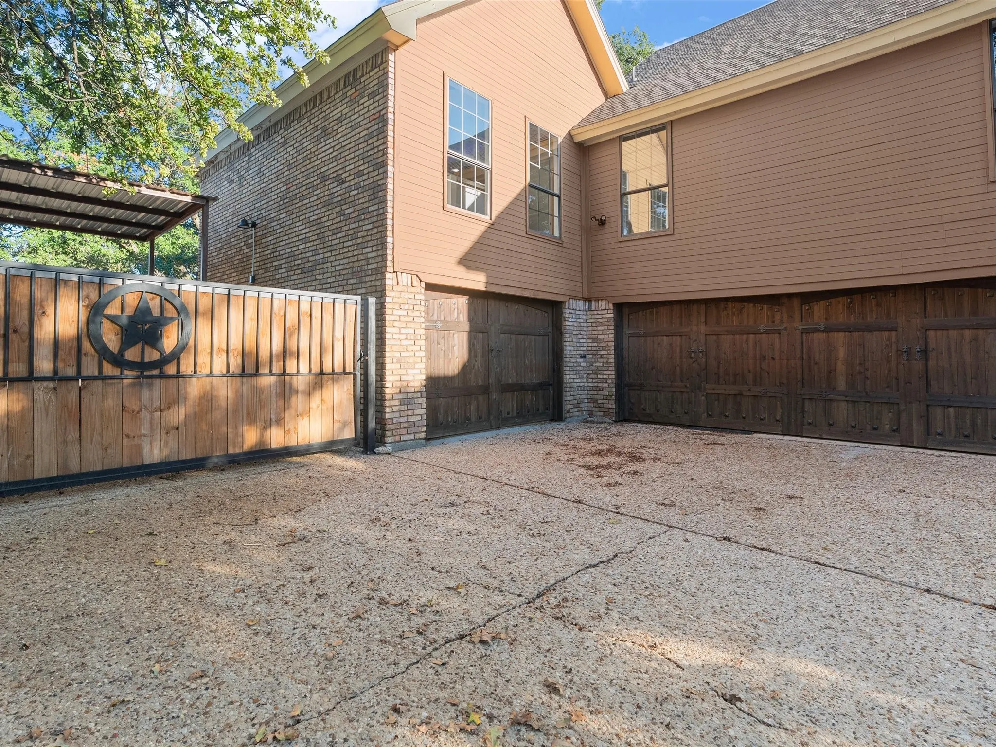 Single Family Residence For Sale in Tarrant County , 3509 Brentwood Drive, Colleyville, Texas 76034, 5 Bedroom, 5 Bathroom, 3 Garage spaces, 5,226 Sqft, built in 1983, mls#21367786, Real Estate Agent in Colleyville, Homes For Sale in Tarrant county, Homes For Sale in Colleyville, Realtor in Colleyville Texas, Real Estate Brokerage Independent Realty Texas, Luminita Cordes Realtor