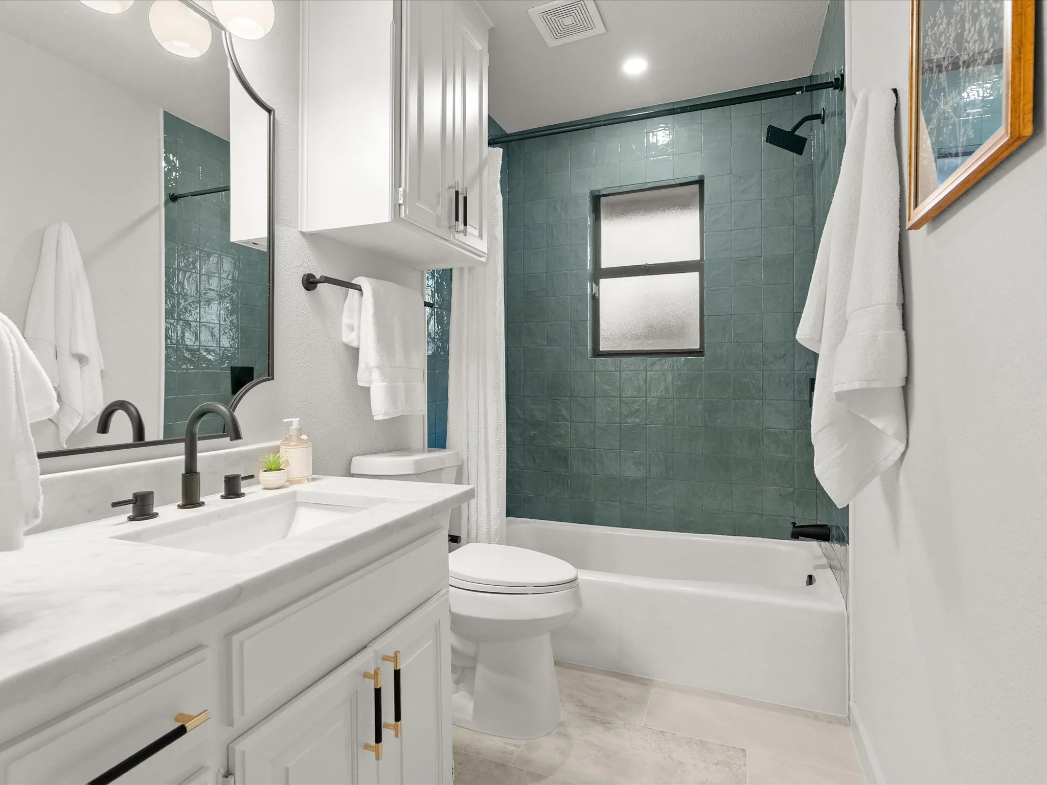 Single Family Residence For Sale in Tarrant County , 3509 Brentwood Drive, Colleyville, Texas 76034, 5 Bedroom, 5 Bathroom, 3 Garage spaces, 5,226 Sqft, built in 1983, mls#21367786, Real Estate Agent in Colleyville, Homes For Sale in Tarrant county, Homes For Sale in Colleyville, Realtor in Colleyville Texas, Real Estate Brokerage Independent Realty Texas, Luminita Cordes Realtor