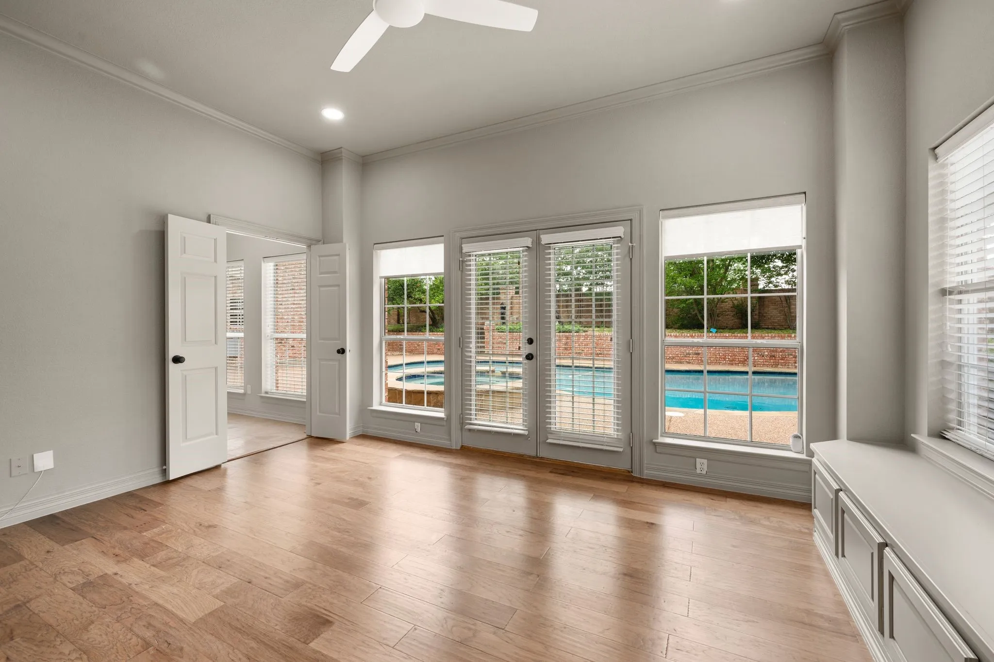 Single Family Residence For Rent in Tarrant County , 5302 Maple Lane, Colleyville, Texas 76034, 4 Bedroom, 4 Bathroom, 3 Garage spaces, 4,506 Sqft, built in 1990, mls#21404732, Real Estate Agent in Colleyville, Homes For Rent in Tarrant county, Homes For Rent in Colleyville, Realtor in Colleyville Texas, Real Estate Brokerage Independent Realty Texas, Luminita Cordes Realtor