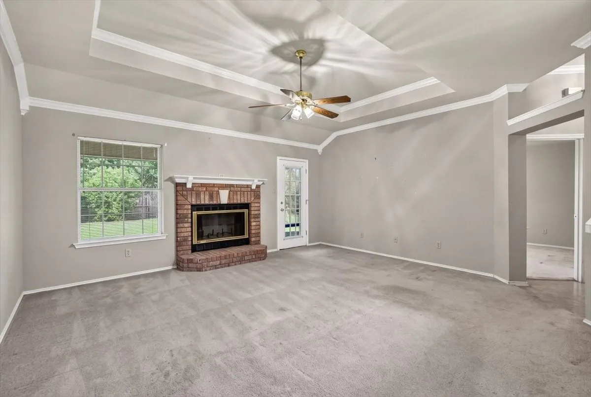 Single Family Residence For Sale in Henderson County , 1204 S Bettie Street, Mabank, Texas 75147, 3 Bedroom, 2 Bathroom, 2 Garage spaces, 1,392 Sqft, built in 1995, mls#21405337, Real Estate Agent in Mabank, Homes For Sale in Henderson county, Homes For Sale in Mabank, Realtor in Mabank Texas, Real Estate Brokerage Independent Realty Texas, Luminita Cordes Realtor