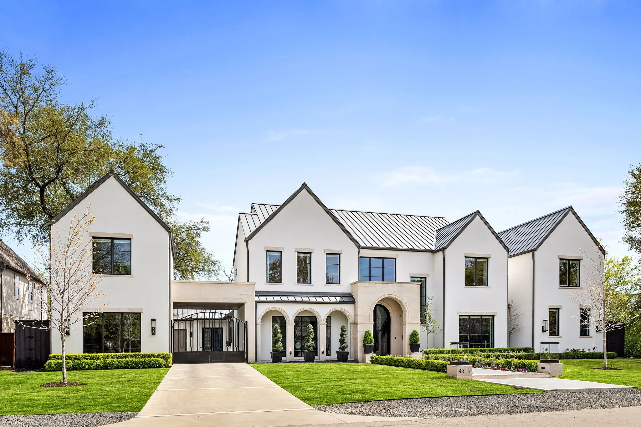 Single Family Residence For Sale in Dallas County , 4312 Pomona Road, Dallas, Texas 75209, 6 Bedroom, 8 Bathroom, 3 Garage spaces, 6,977 Sqft, built in 2022, mls#21374063, Real Estate Agent in Dallas, Homes For Sale in Dallas county, Homes For Sale in Dallas, Realtor in Dallas Texas, Real Estate Brokerage Independent Realty Texas, Luminita Cordes Realtor