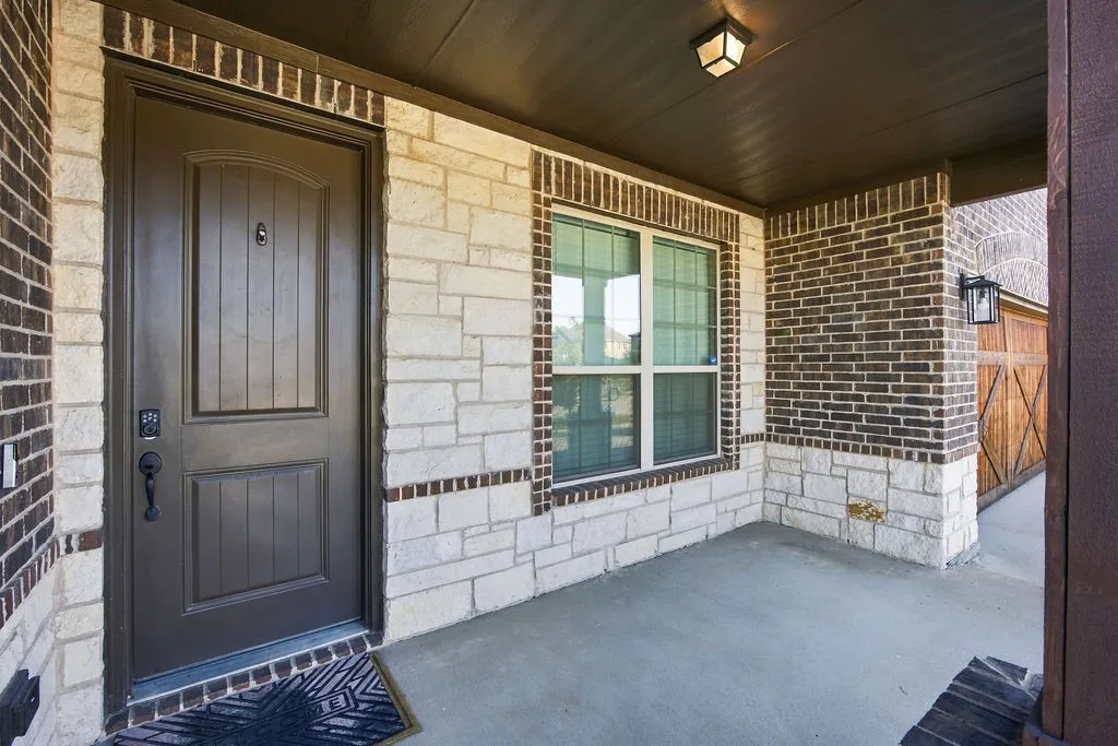 Single Family Residence For Sale in Denton County , 14838 Speargrass Drive, Frisco, Texas 75033, 5 Bedroom, 4 Bathroom, 2 Garage spaces, 3,204 Sqft, built in 2021, mls#21396389, Real Estate Agent in Frisco, Homes For Sale in Denton county, Homes For Sale in Frisco, Realtor in Frisco Texas, Real Estate Brokerage Independent Realty Texas, Luminita Cordes Realtor