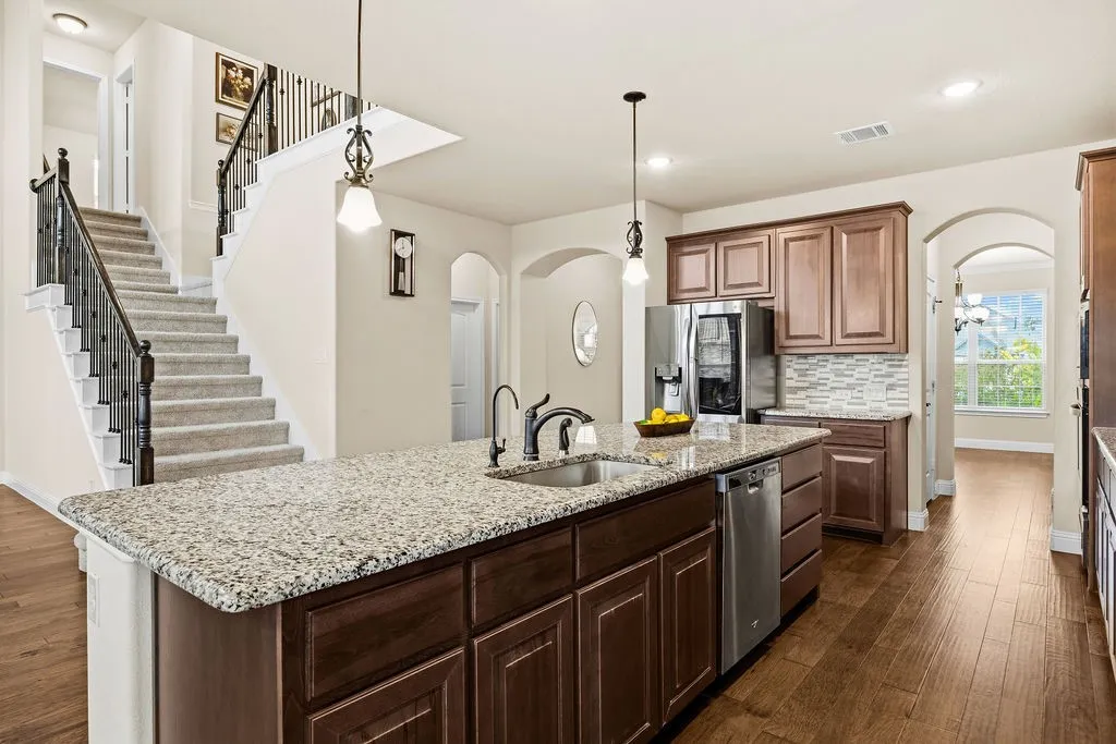 Single Family Residence For Sale in Denton County , 14838 Speargrass Drive, Frisco, Texas 75033, 5 Bedroom, 4 Bathroom, 2 Garage spaces, 3,204 Sqft, built in 2021, mls#21396389, Real Estate Agent in Frisco, Homes For Sale in Denton county, Homes For Sale in Frisco, Realtor in Frisco Texas, Real Estate Brokerage Independent Realty Texas, Luminita Cordes Realtor
