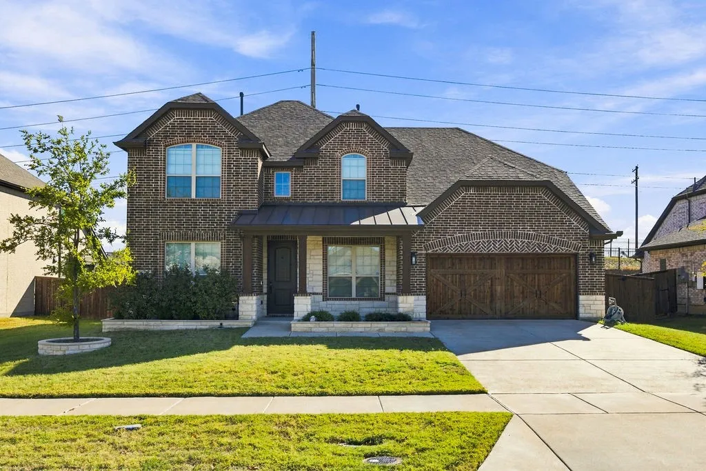 Single Family Residence For Sale