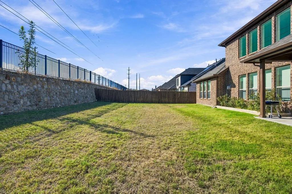 Single Family Residence For Sale in Denton County , 14838 Speargrass Drive, Frisco, Texas 75033, 5 Bedroom, 4 Bathroom, 2 Garage spaces, 3,204 Sqft, built in 2021, mls#21396389, Real Estate Agent in Frisco, Homes For Sale in Denton county, Homes For Sale in Frisco, Realtor in Frisco Texas, Real Estate Brokerage Independent Realty Texas, Luminita Cordes Realtor