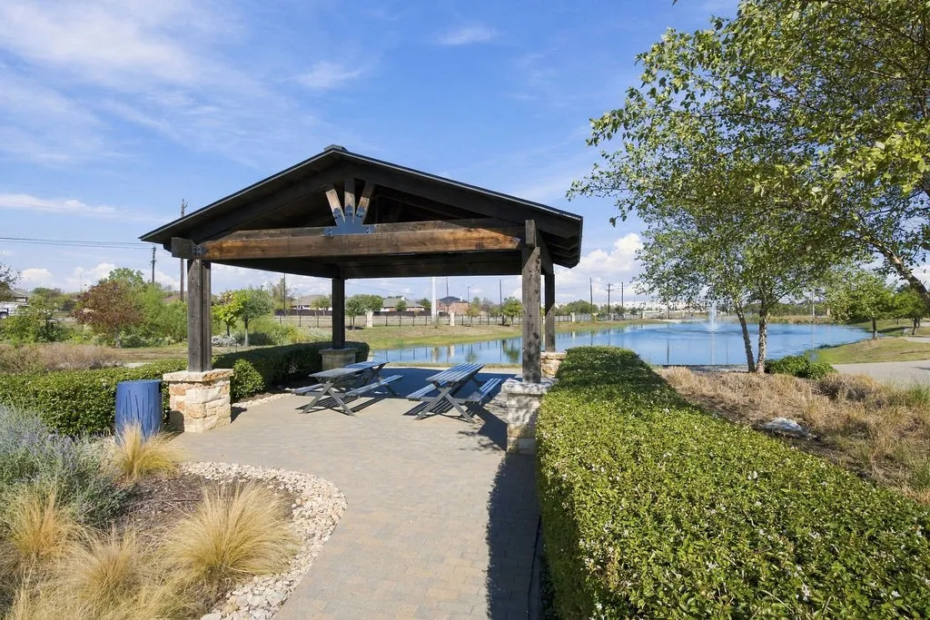 Single Family Residence For Sale in Denton County , 14838 Speargrass Drive, Frisco, Texas 75033, 5 Bedroom, 4 Bathroom, 2 Garage spaces, 3,204 Sqft, built in 2021, mls#21396389, Real Estate Agent in Frisco, Homes For Sale in Denton county, Homes For Sale in Frisco, Realtor in Frisco Texas, Real Estate Brokerage Independent Realty Texas, Luminita Cordes Realtor