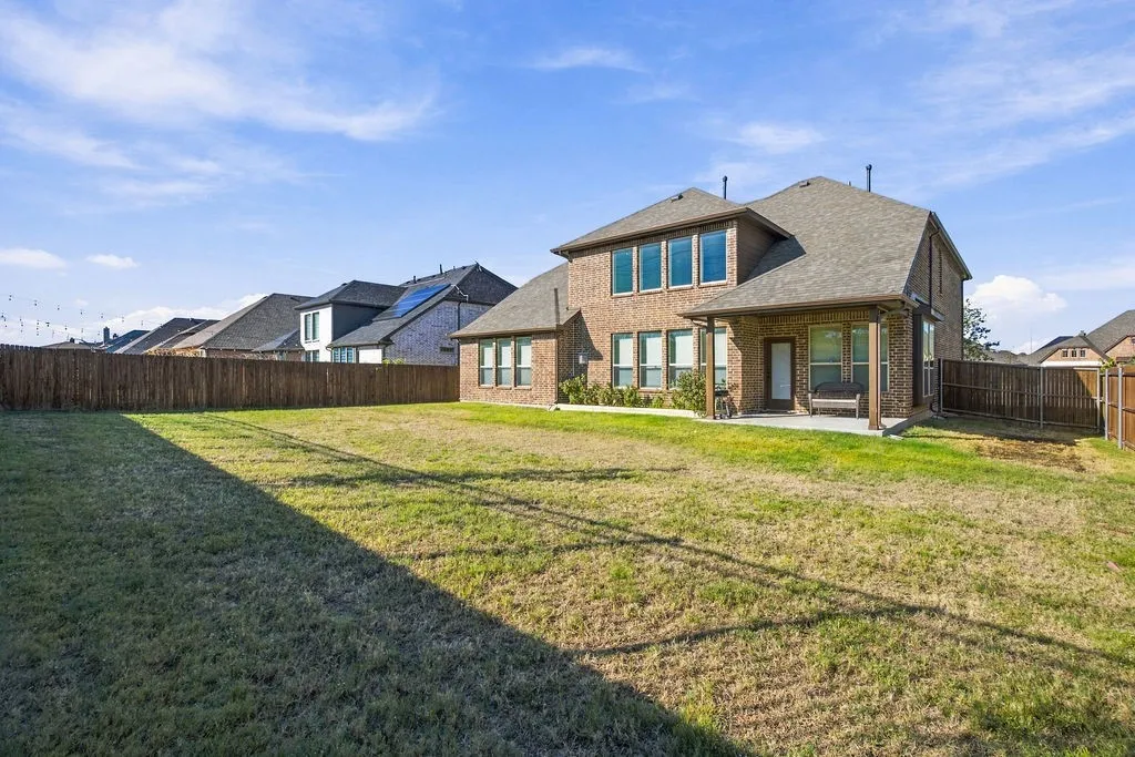 Single Family Residence For Sale in Denton County , 14838 Speargrass Drive, Frisco, Texas 75033, 5 Bedroom, 4 Bathroom, 2 Garage spaces, 3,204 Sqft, built in 2021, mls#21396389, Real Estate Agent in Frisco, Homes For Sale in Denton county, Homes For Sale in Frisco, Realtor in Frisco Texas, Real Estate Brokerage Independent Realty Texas, Luminita Cordes Realtor