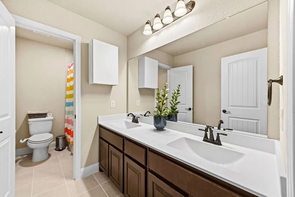 Single Family Residence For Sale in Denton County , 14838 Speargrass Drive, Frisco, Texas 75033, 5 Bedroom, 4 Bathroom, 2 Garage spaces, 3,204 Sqft, built in 2021, mls#21396389, Real Estate Agent in Frisco, Homes For Sale in Denton county, Homes For Sale in Frisco, Realtor in Frisco Texas, Real Estate Brokerage Independent Realty Texas, Luminita Cordes Realtor