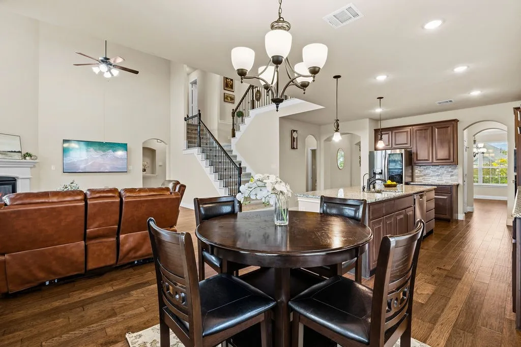 Single Family Residence For Sale in Denton County , 14838 Speargrass Drive, Frisco, Texas 75033, 5 Bedroom, 4 Bathroom, 2 Garage spaces, 3,204 Sqft, built in 2021, mls#21396389, Real Estate Agent in Frisco, Homes For Sale in Denton county, Homes For Sale in Frisco, Realtor in Frisco Texas, Real Estate Brokerage Independent Realty Texas, Luminita Cordes Realtor