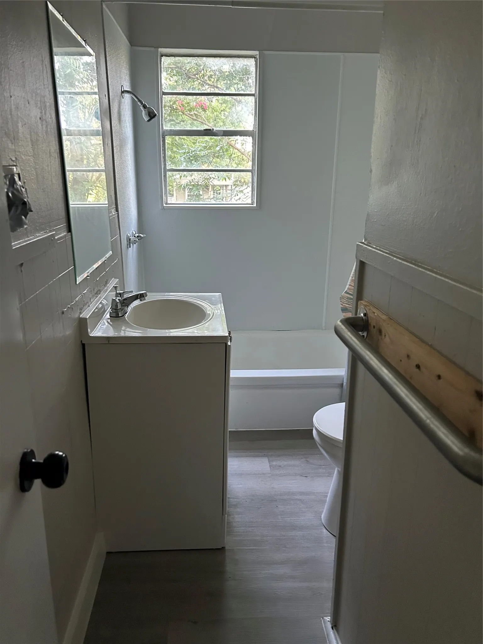 Single Family Residence For Sale in Delta County , 351 E Commerce Avenue, Cooper, Texas 75432, 3 Bedroom, 1 Bathroom, Garage spaces, 1,200 Sqft, built in 1962, mls#21405384, Real Estate Agent in Cooper, Homes For Sale in Delta county, Homes For Sale in Cooper, Realtor in Cooper Texas, Real Estate Brokerage Independent Realty Texas, Luminita Cordes Realtor