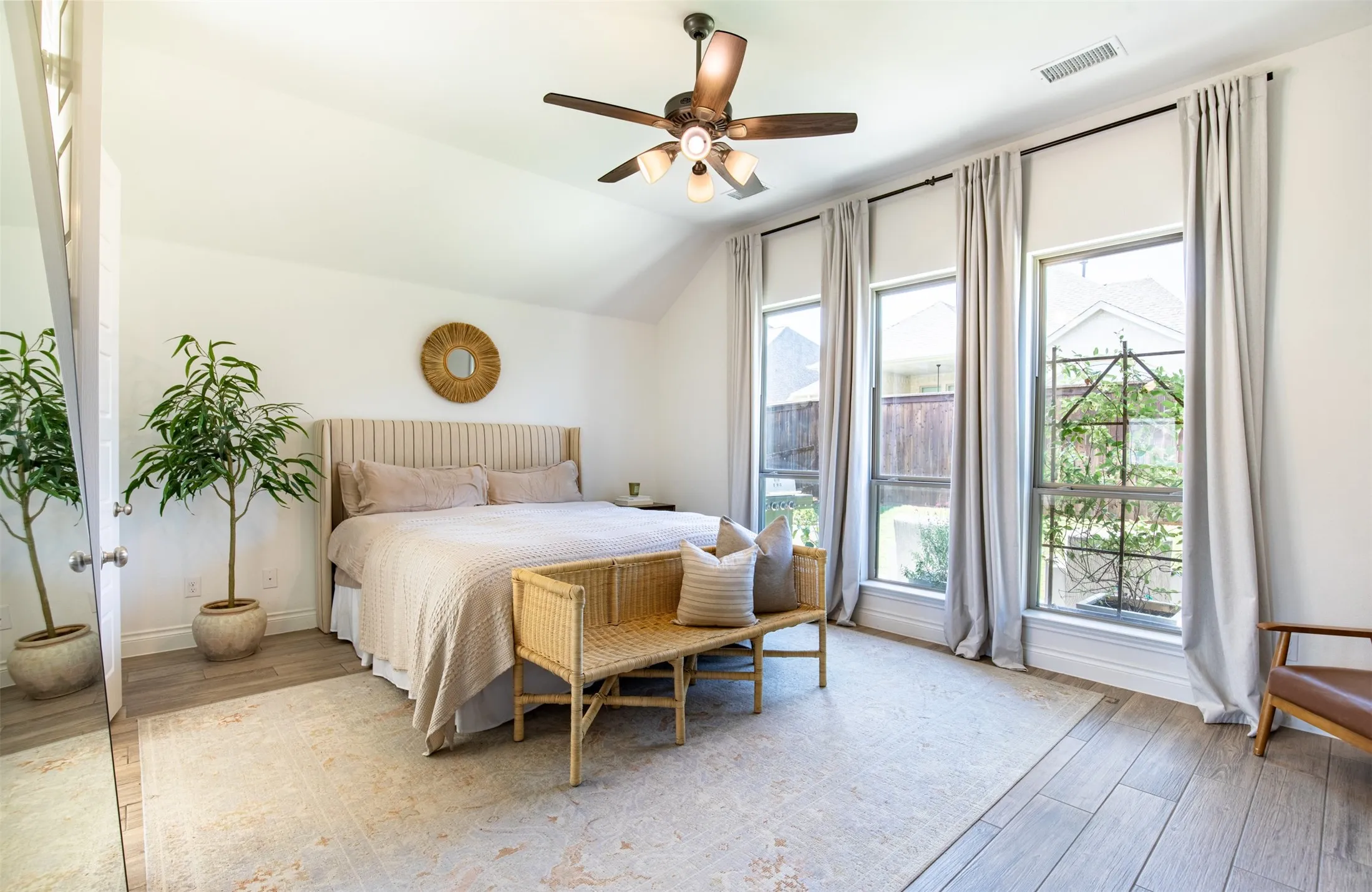 Single Family Residence For Sale in Collin County , 725 Bretallow Drive, Celina, Texas 75009, 4 Bedroom, 3 Bathroom, 2 Garage spaces, 2,619 Sqft, built in 2020, mls#21405552, Real Estate Agent in Celina, Homes For Sale in Collin county, Homes For Sale in Celina, Realtor in Celina Texas, Real Estate Brokerage Independent Realty Texas, Luminita Cordes Realtor