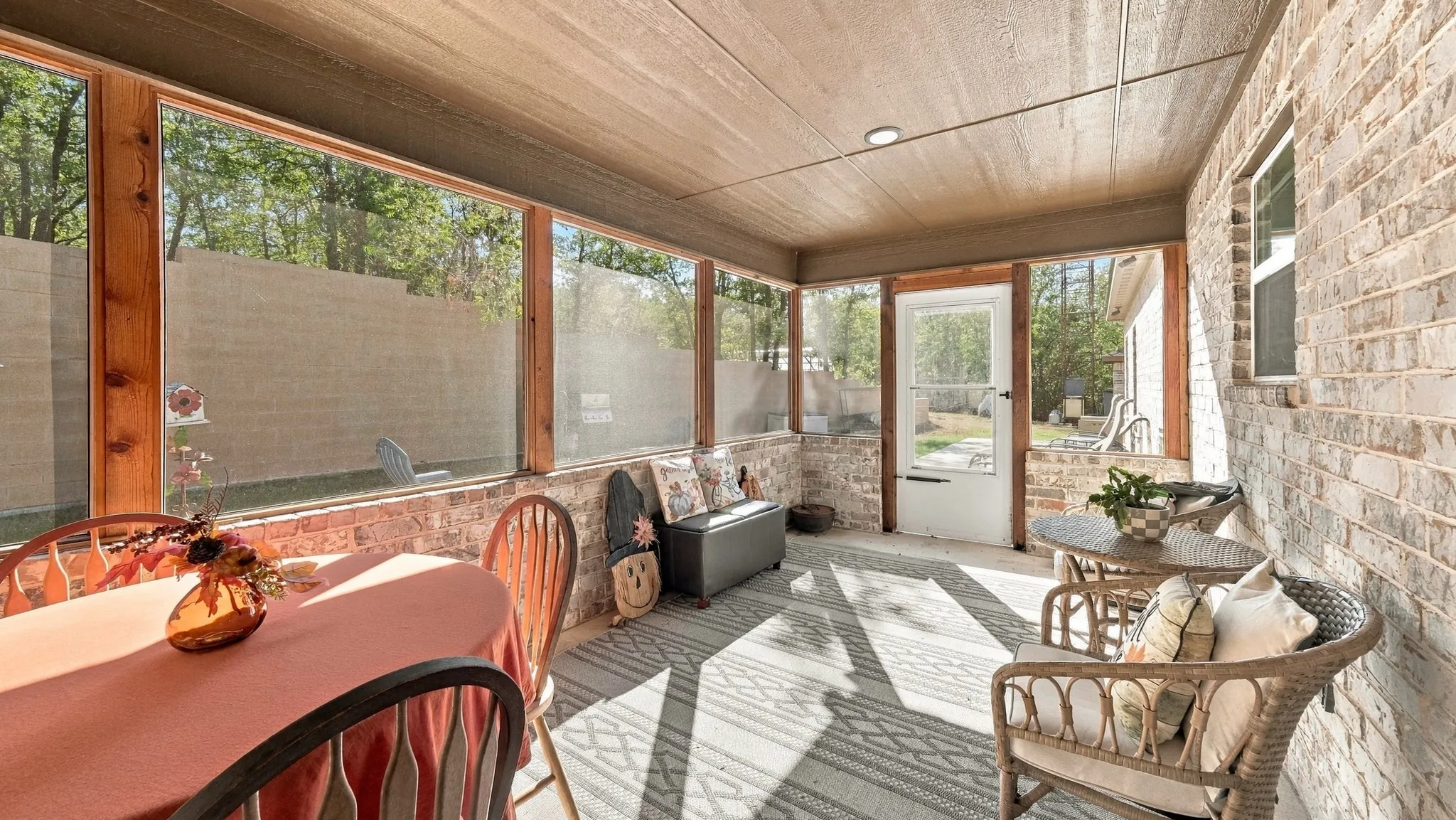 Single Family Residence For Sale in Wise County , 136 N Bronco Court, Springtown, Texas 76082, 4 Bedroom, 4 Bathroom, 2 Garage spaces, 2,306 Sqft, built in 2019, mls#21404399, Real Estate Agent in Springtown, Homes For Sale in Wise county, Homes For Sale in Springtown, Realtor in Springtown Texas, Real Estate Brokerage Independent Realty Texas, Luminita Cordes Realtor