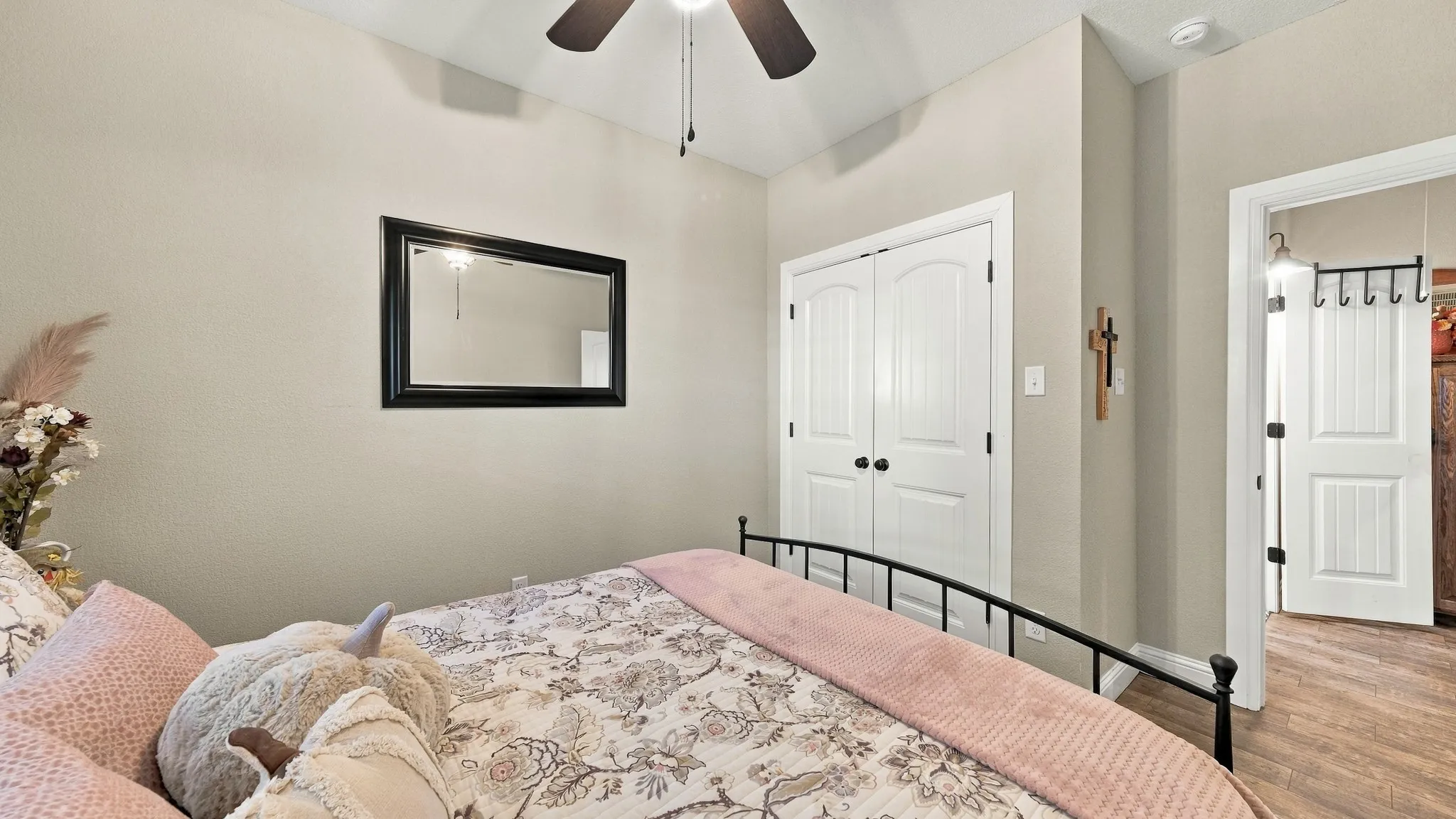 Single Family Residence For Sale in Wise County , 136 N Bronco Court, Springtown, Texas 76082, 4 Bedroom, 4 Bathroom, 2 Garage spaces, 2,306 Sqft, built in 2019, mls#21404399, Real Estate Agent in Springtown, Homes For Sale in Wise county, Homes For Sale in Springtown, Realtor in Springtown Texas, Real Estate Brokerage Independent Realty Texas, Luminita Cordes Realtor
