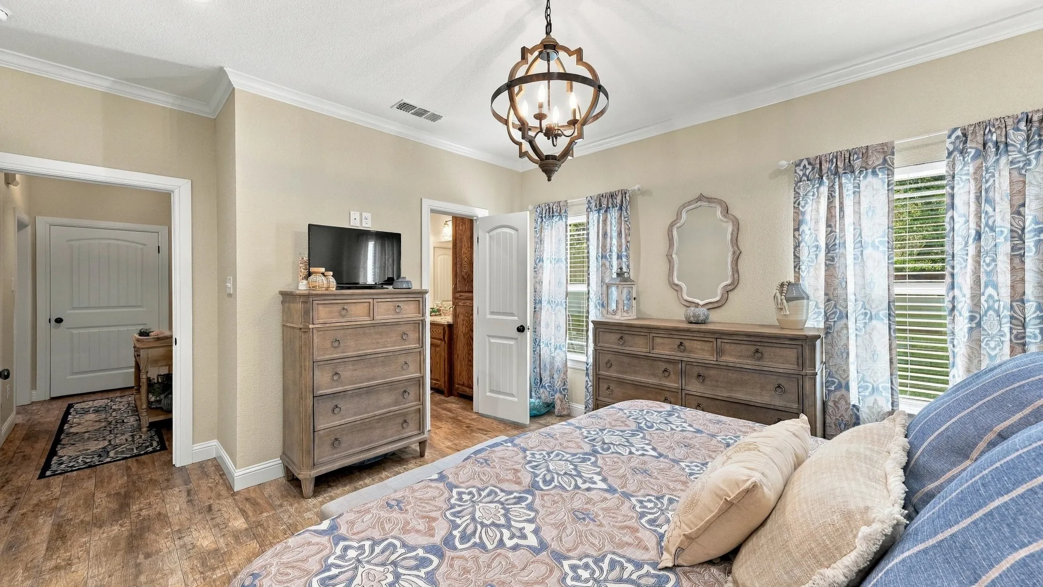 Single Family Residence For Sale in Wise County , 136 N Bronco Court, Springtown, Texas 76082, 4 Bedroom, 4 Bathroom, 2 Garage spaces, 2,306 Sqft, built in 2019, mls#21404399, Real Estate Agent in Springtown, Homes For Sale in Wise county, Homes For Sale in Springtown, Realtor in Springtown Texas, Real Estate Brokerage Independent Realty Texas, Luminita Cordes Realtor