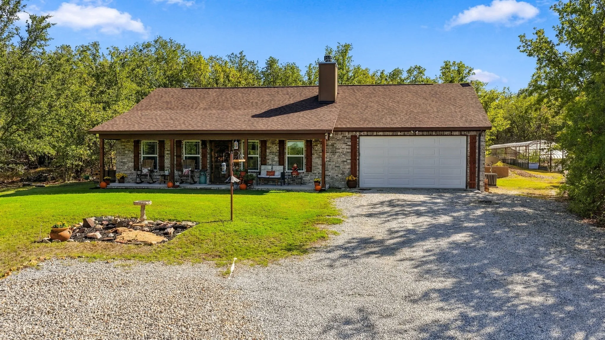 Single Family Residence For Sale in Wise County , 136 N Bronco Court, Springtown, Texas 76082, 4 Bedroom, 4 Bathroom, 2 Garage spaces, 2,306 Sqft, built in 2019, mls#21404399, Real Estate Agent in Springtown, Homes For Sale in Wise county, Homes For Sale in Springtown, Realtor in Springtown Texas, Real Estate Brokerage Independent Realty Texas, Luminita Cordes Realtor
