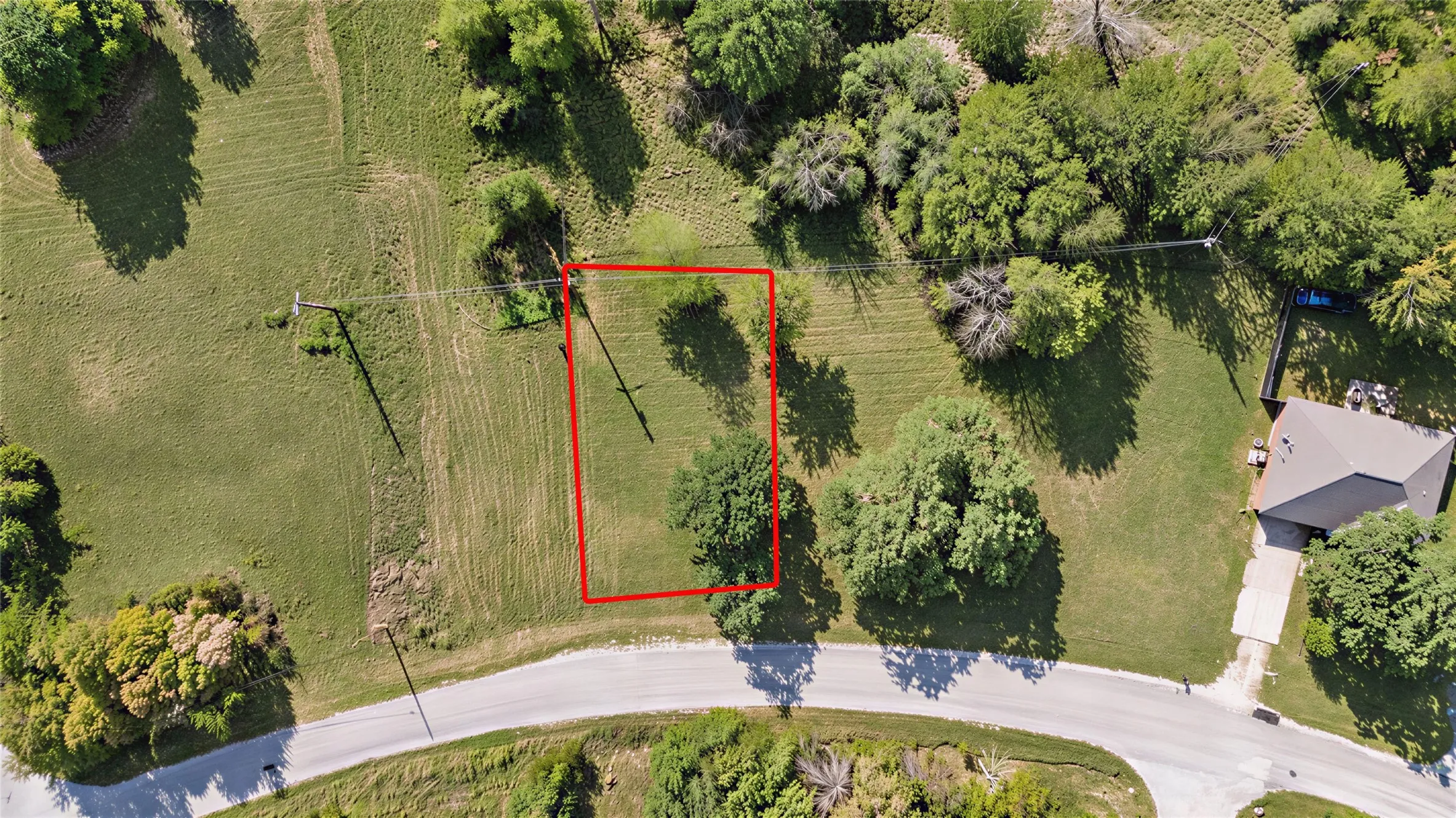 Lot lines are approximate. Reference the survey.