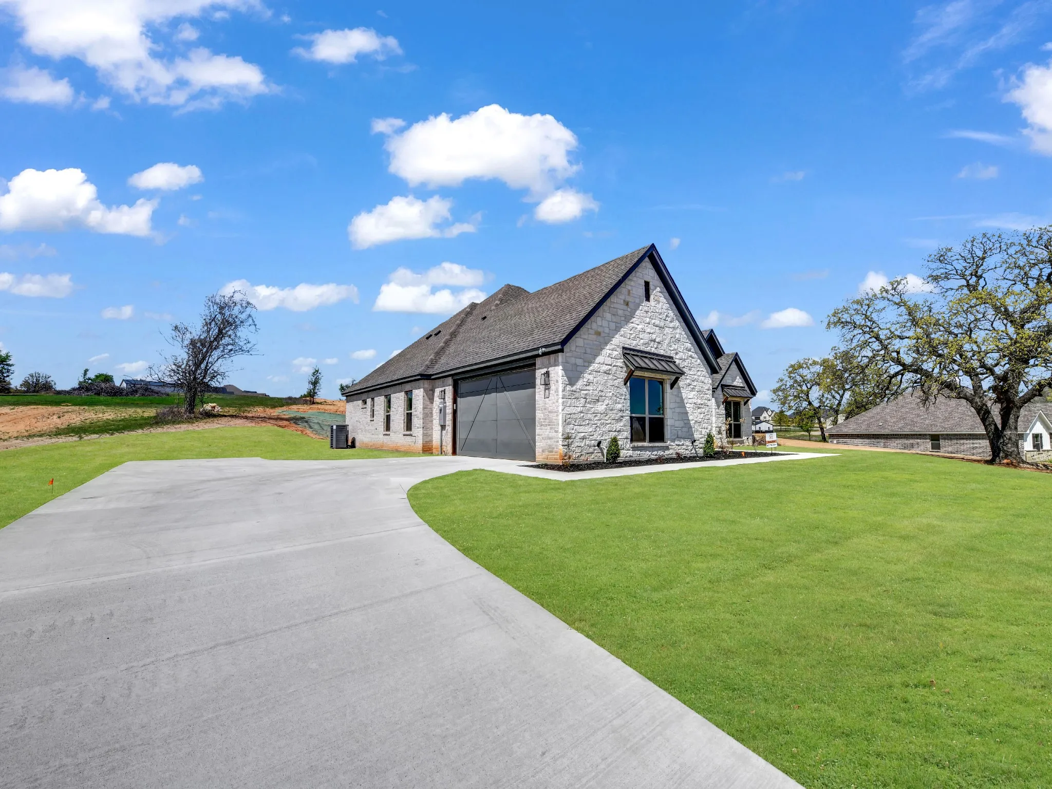 Single Family Residence For Sale in Parker County , 10016 Valley Oak Way, Springtown, Texas 76082, 5 Bedroom, 2 Bathroom, 2 Garage spaces, 2,200 Sqft, built in 2025, mls#21405601, Real Estate Agent in Springtown, Homes For Sale in Parker county, Homes For Sale in Springtown, Realtor in Springtown Texas, Real Estate Brokerage Independent Realty Texas, Luminita Cordes Realtor