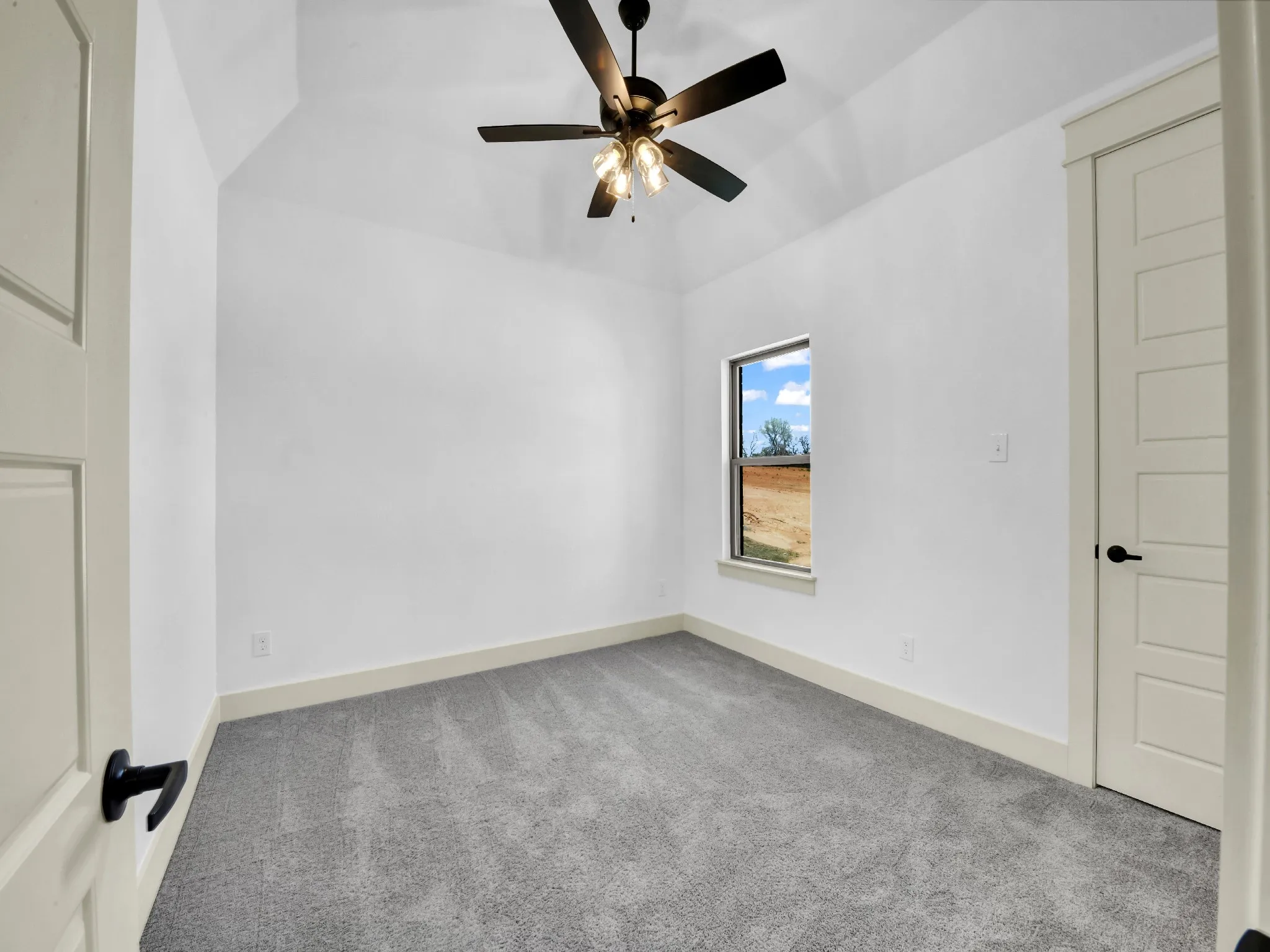 Single Family Residence For Sale in Parker County , 10016 Valley Oak Way, Springtown, Texas 76082, 5 Bedroom, 2 Bathroom, 2 Garage spaces, 2,200 Sqft, built in 2025, mls#21405601, Real Estate Agent in Springtown, Homes For Sale in Parker county, Homes For Sale in Springtown, Realtor in Springtown Texas, Real Estate Brokerage Independent Realty Texas, Luminita Cordes Realtor